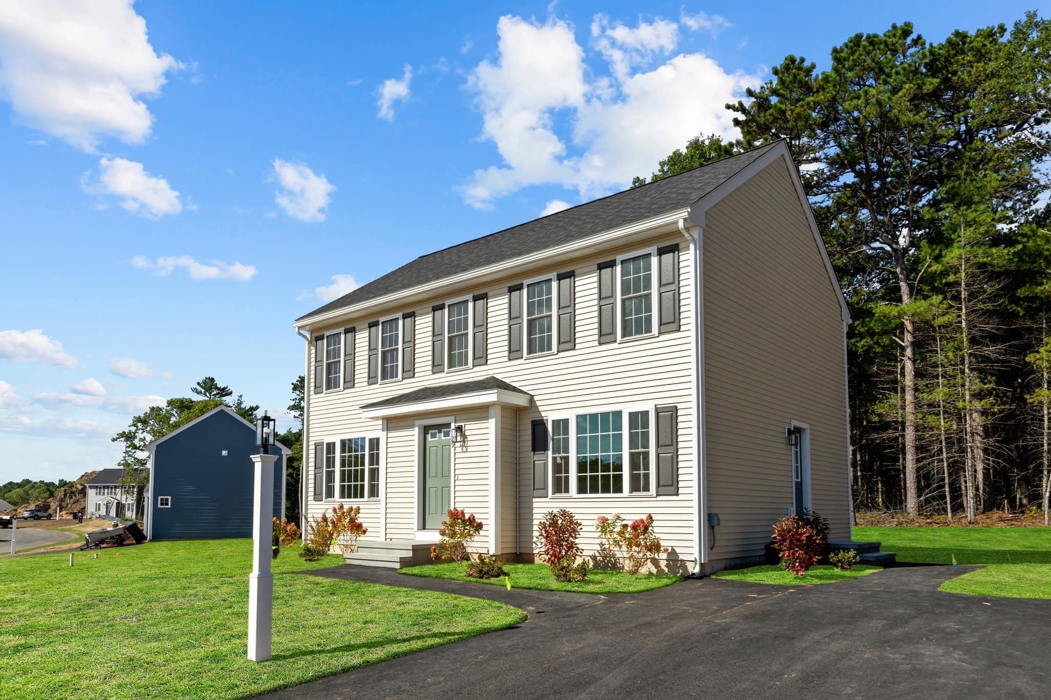 29 Bumblebee Dr, Plymouth MA 02360