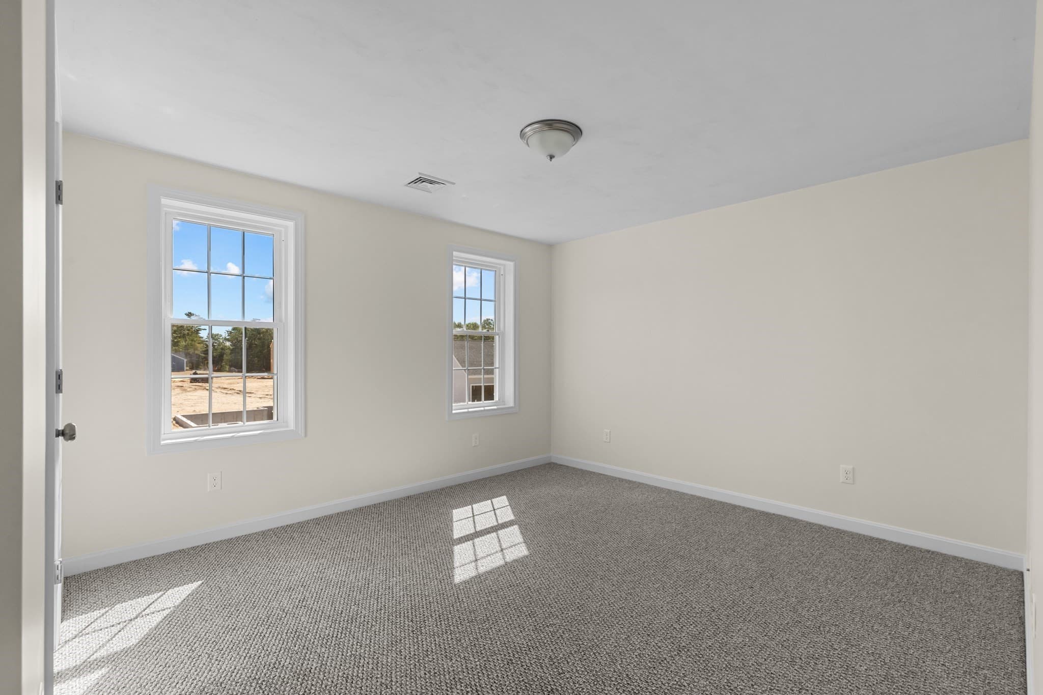 Single Family Residence at 29 Bumblebee Dr, Plymouth MA 02360, Plymouth, photo 29 of 32