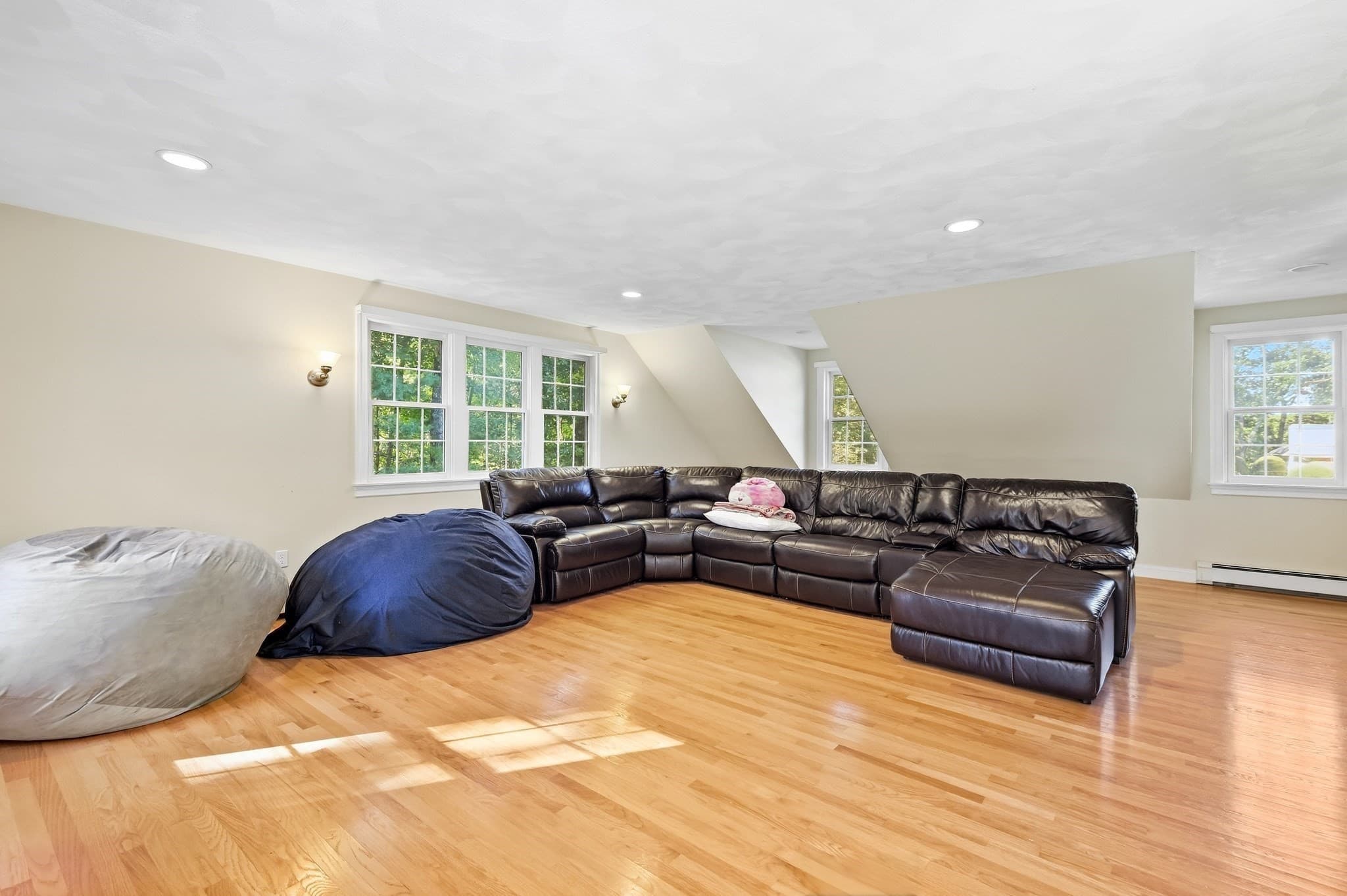Single Family Residence at 135 Candlestick Rd, North Andover MA 01845, North Andover, photo 32 of 38