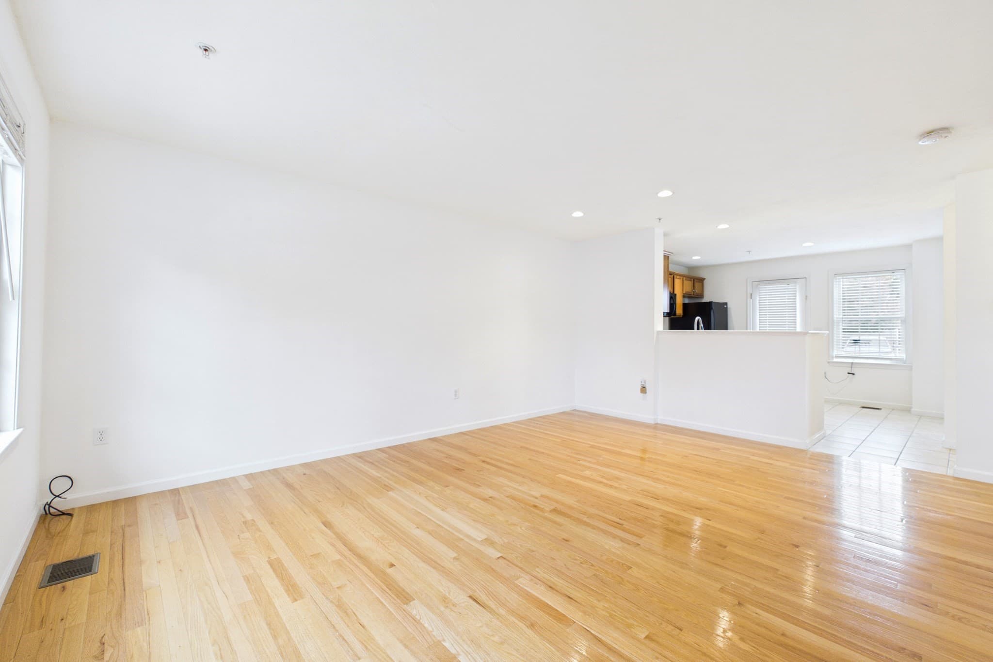 Condominium at 115 Boxberry Ln # 115, Rockland MA 02370, Rockland, photo 7 of 39