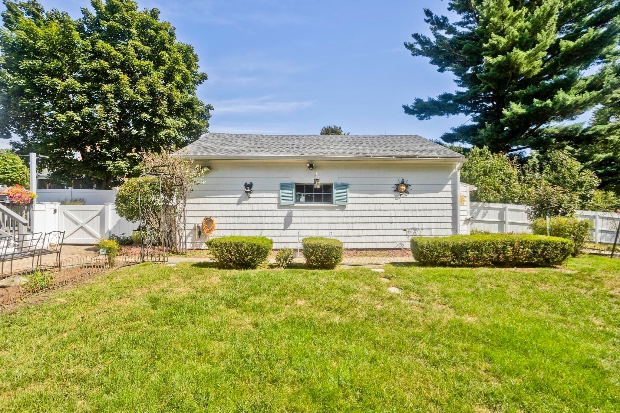 Single Family Residence at 65 Beauchamp Terr., Chicopee MA 01020, Chicopee, photo 31 of 33