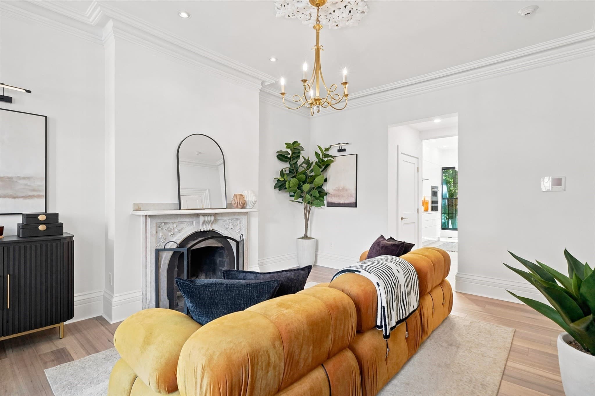 Condominium at 320 Shawmut Ave # 1, Boston MA 02118, Boston, photo 2 of 26