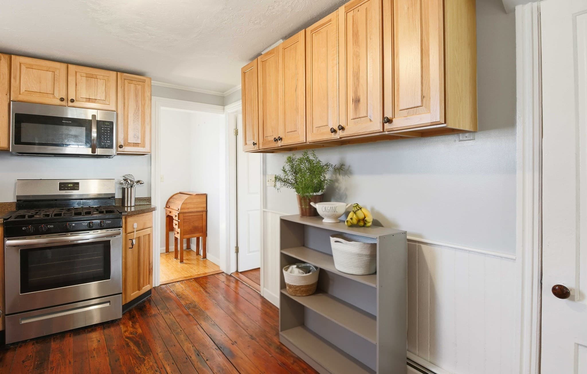 Single Family Residence at 12 Brightside St, Millbury MA 01527, Millbury, photo 11 of 33