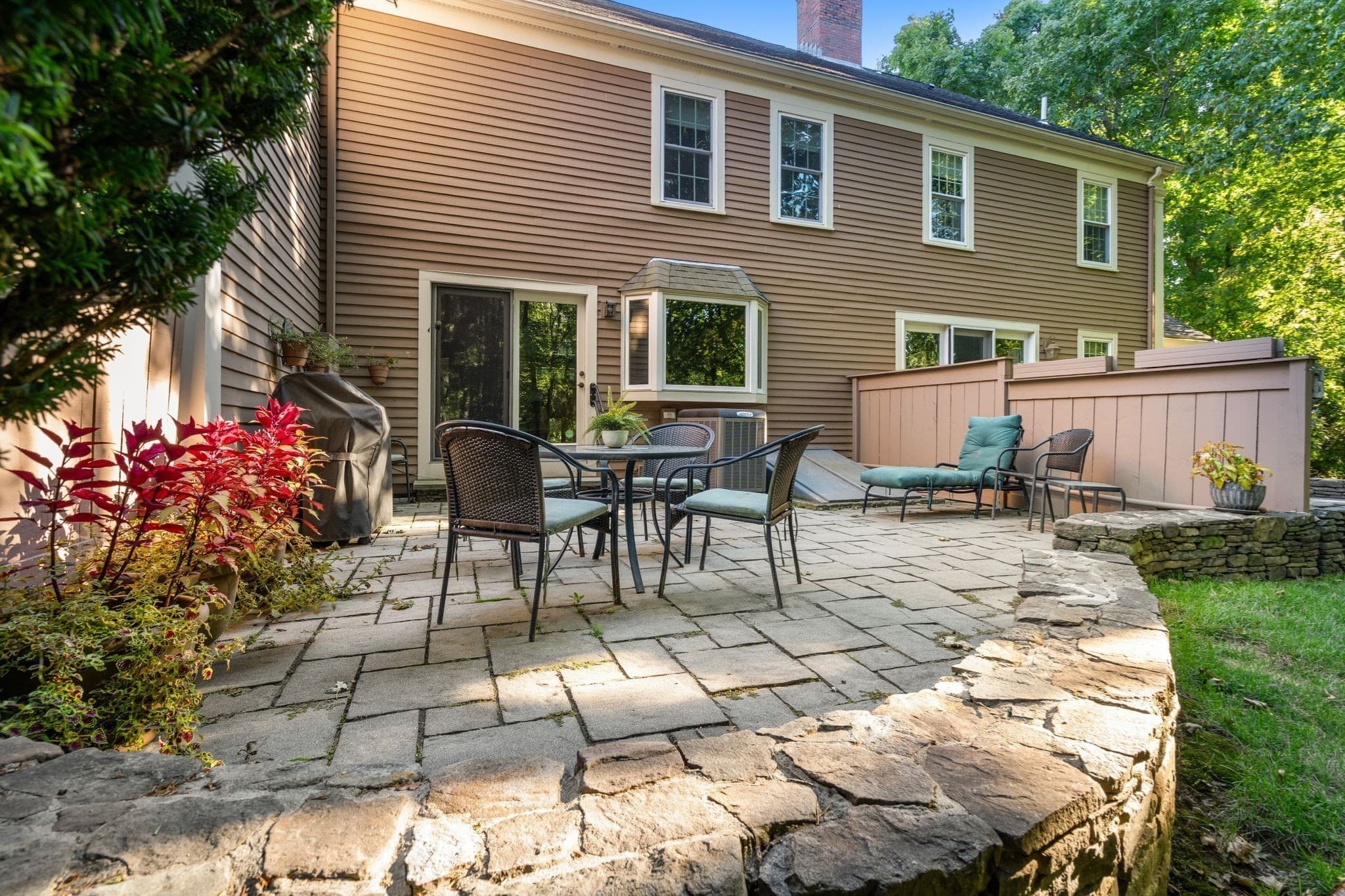 Condominium at 86 Common Street # 86, Belmont MA 02478, Belmont, photo 23 of 27