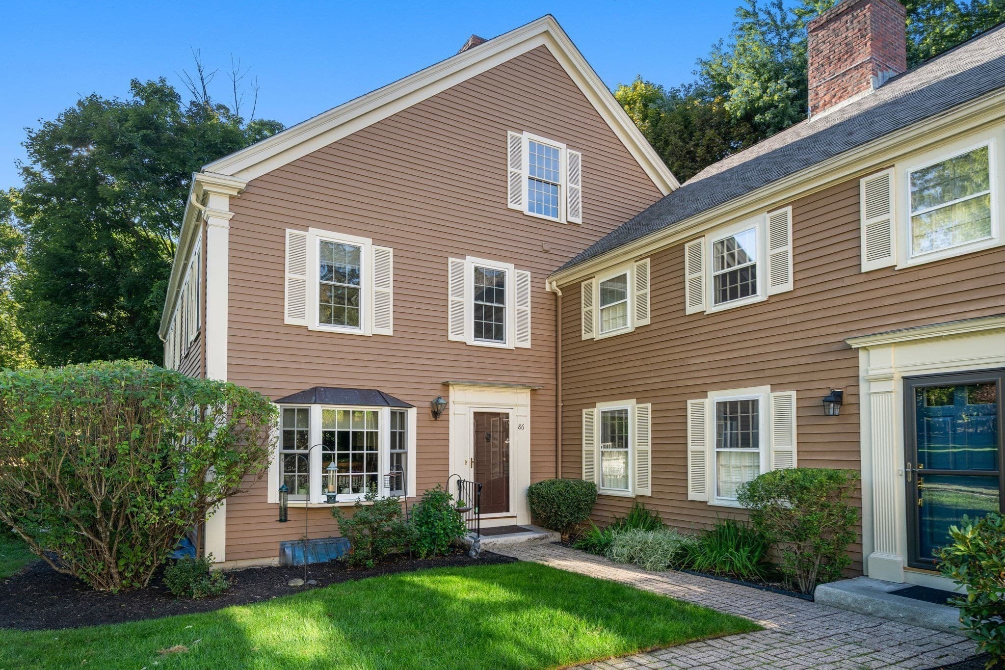 Condominium at 86 Common Street # 86, Belmont MA 02478, Belmont, photo 2 of 27
