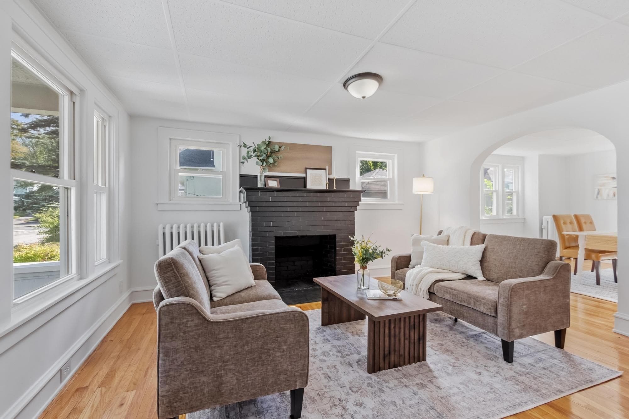 Single Family Residence at 567 Milk St, Fitchburg MA 01420, Fitchburg, photo 6 of 42