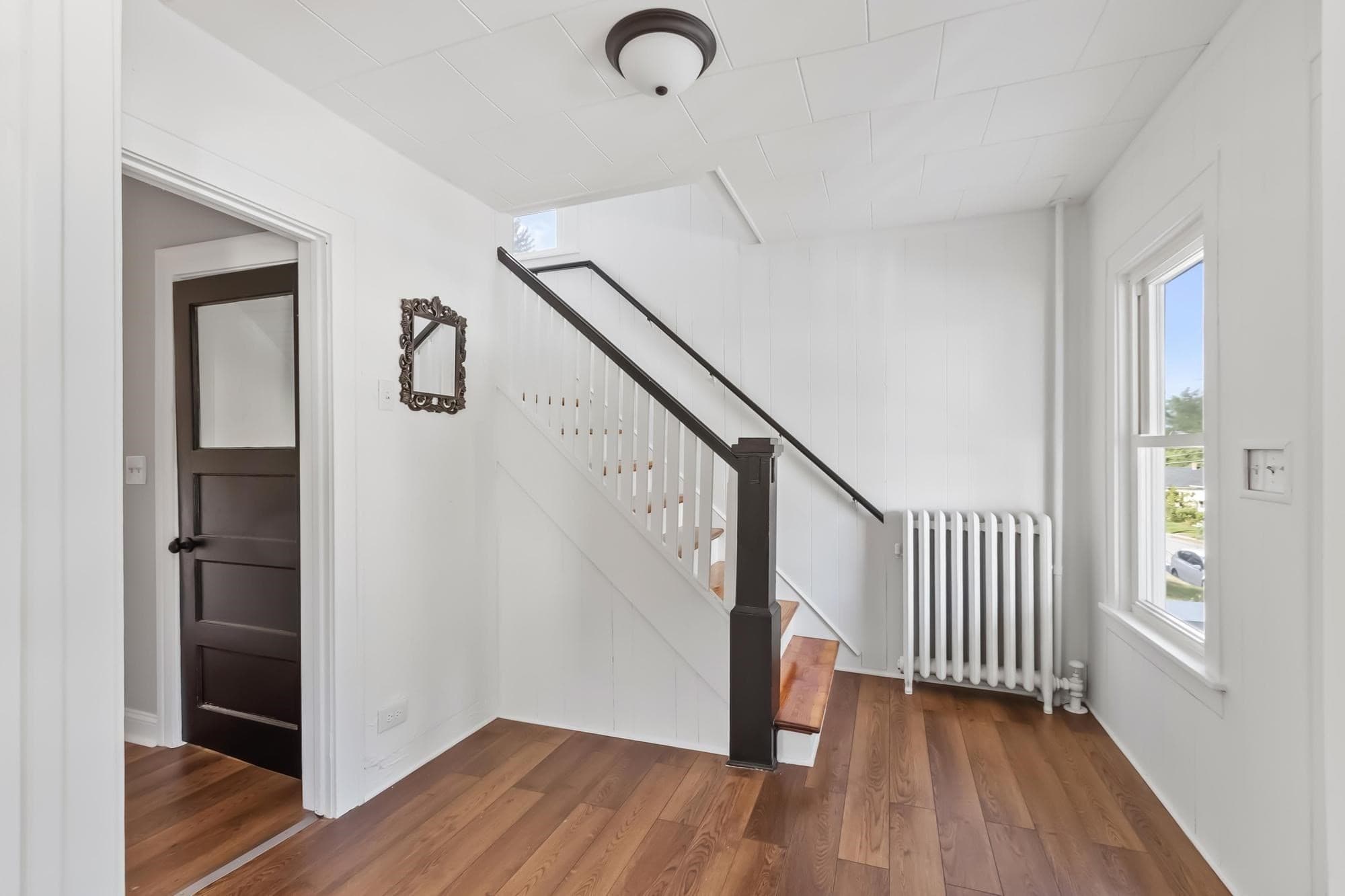 Single Family Residence at 567 Milk St, Fitchburg MA 01420, Fitchburg, photo 5 of 42