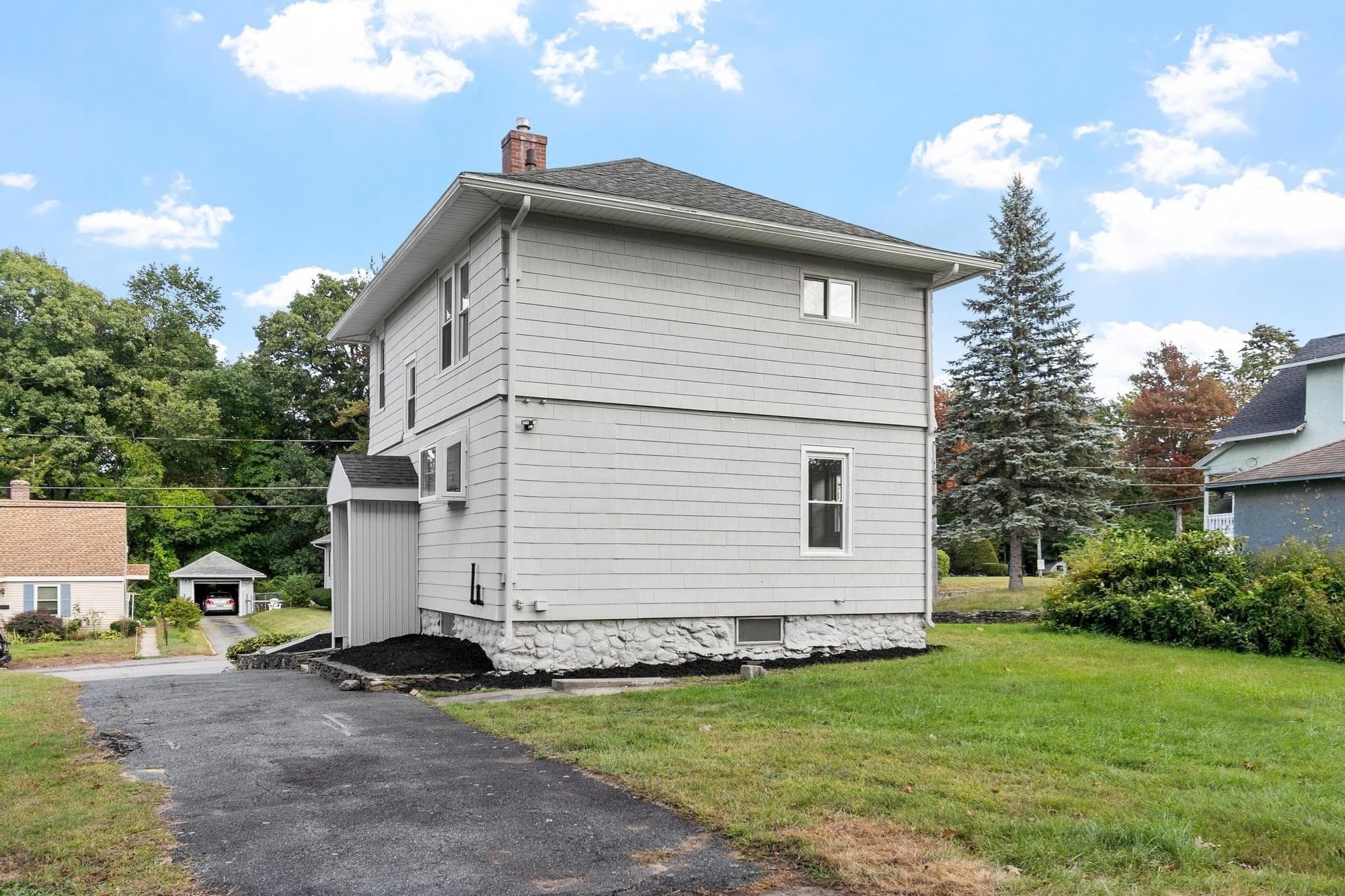 Single Family Residence at 567 Milk St, Fitchburg MA 01420, Fitchburg, photo 38 of 42
