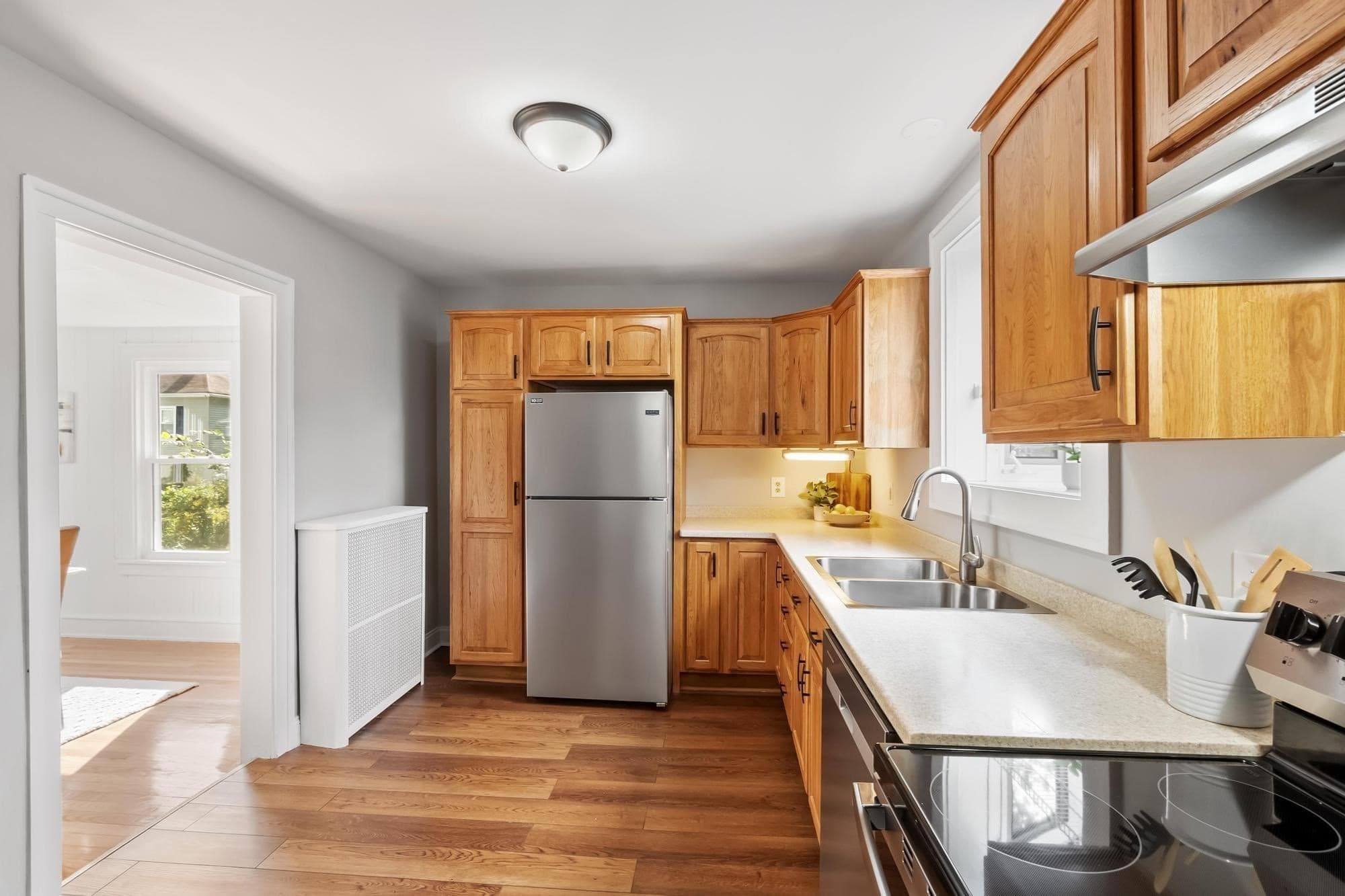 Single Family Residence at 567 Milk St, Fitchburg MA 01420, Fitchburg, photo 14 of 42