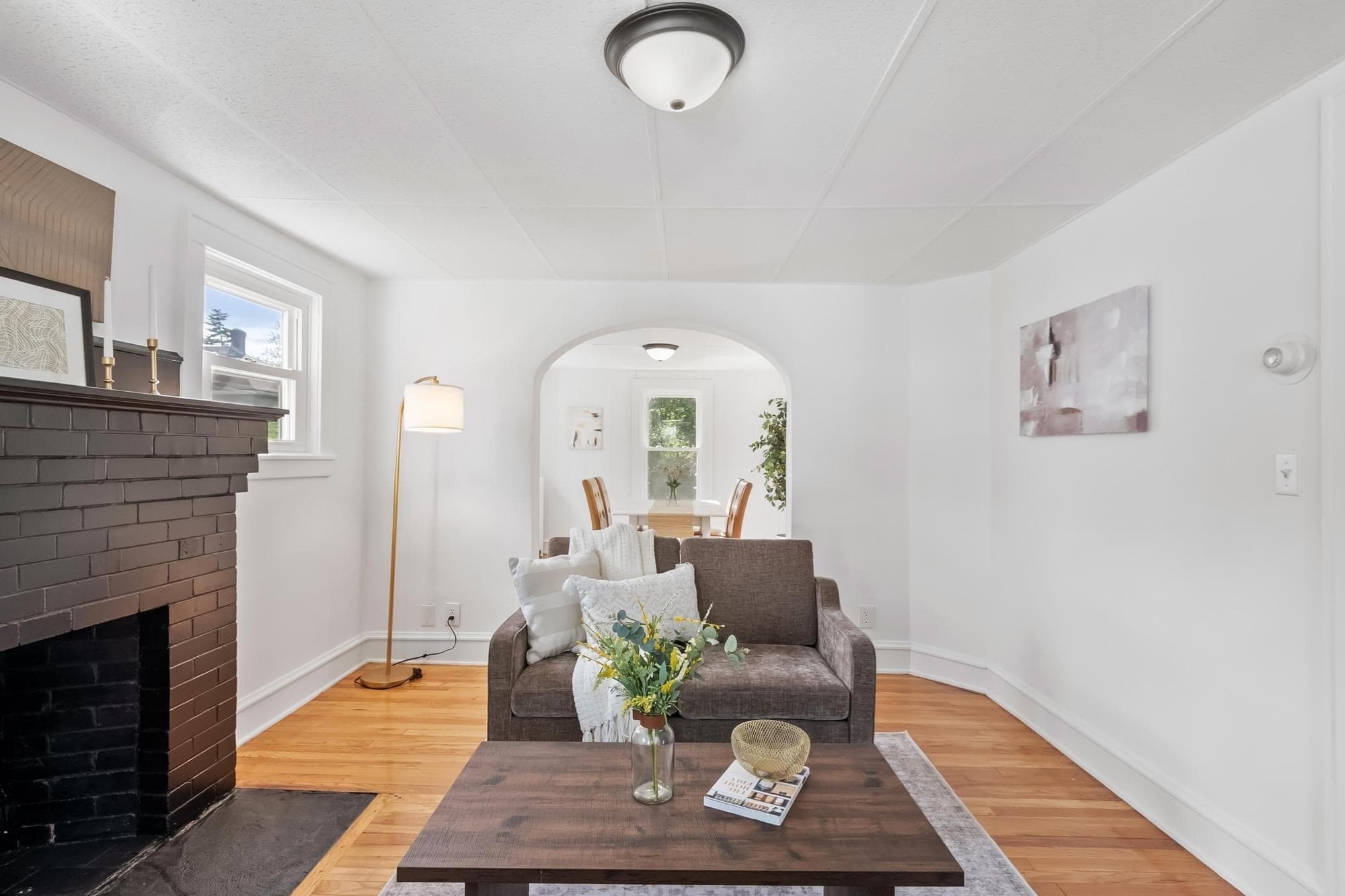 Single Family Residence at 567 Milk St, Fitchburg MA 01420, Fitchburg, photo 8 of 42
