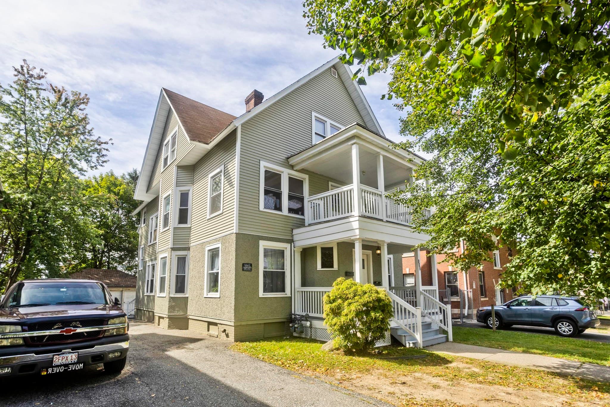 3 Family at 122 Fort Pleasant Ave, Springfield MA 01108, Springfield, photo 3 of 34