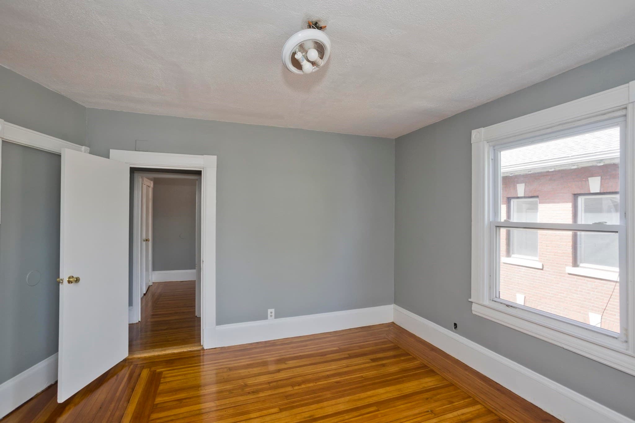 3 Family at 122 Fort Pleasant Ave, Springfield MA 01108, Springfield, photo 30 of 34