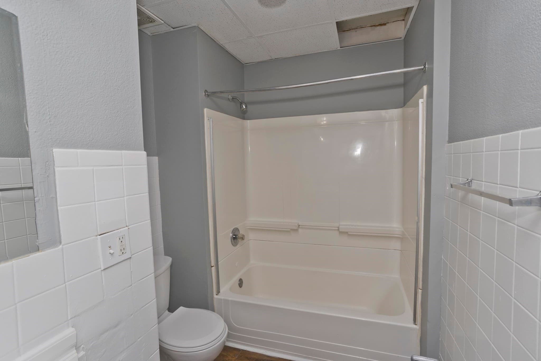 3 Family at 122 Fort Pleasant Ave, Springfield MA 01108, Springfield, photo 14 of 34