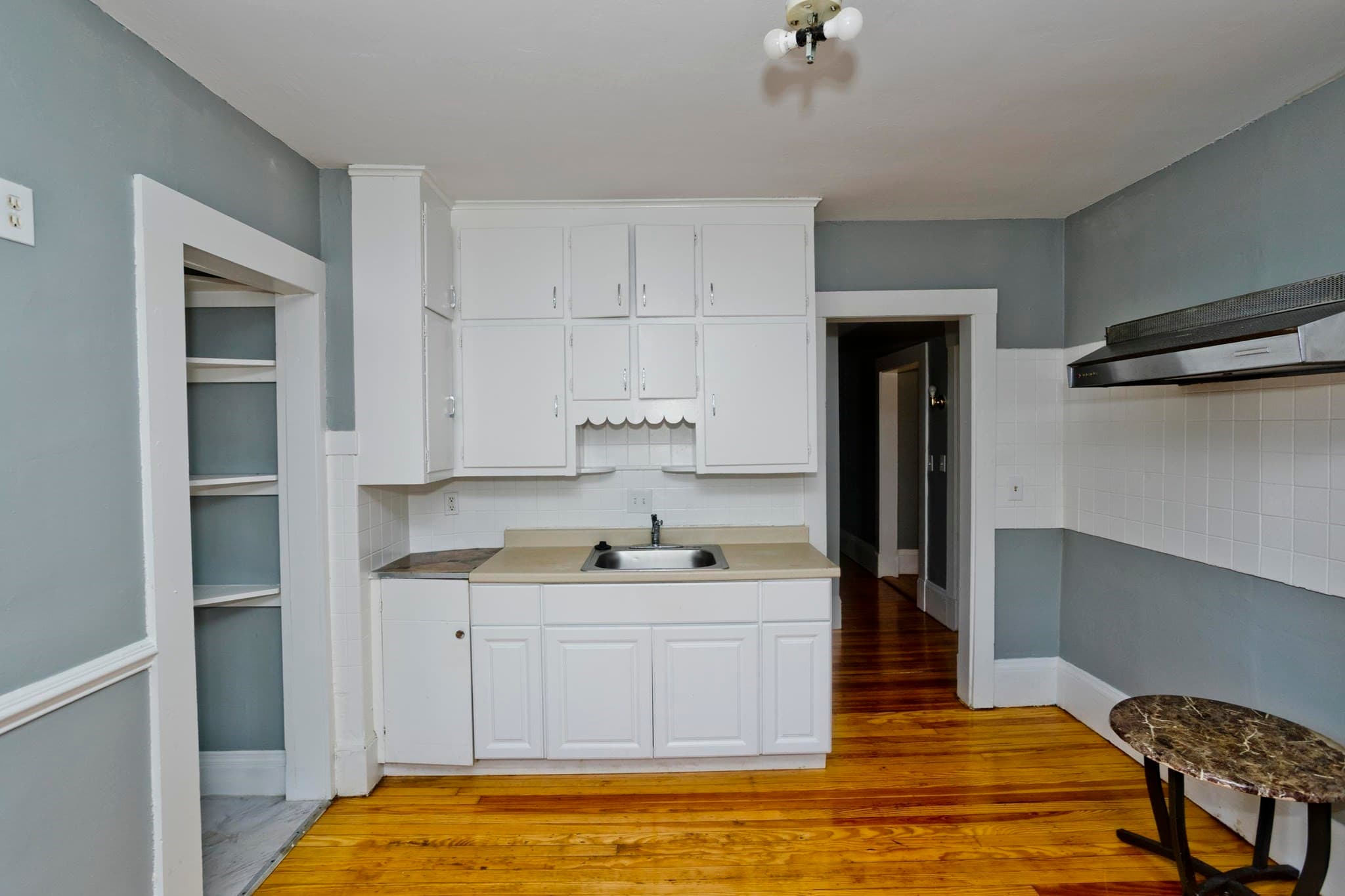 3 Family at 122 Fort Pleasant Ave, Springfield MA 01108, Springfield, photo 8 of 34