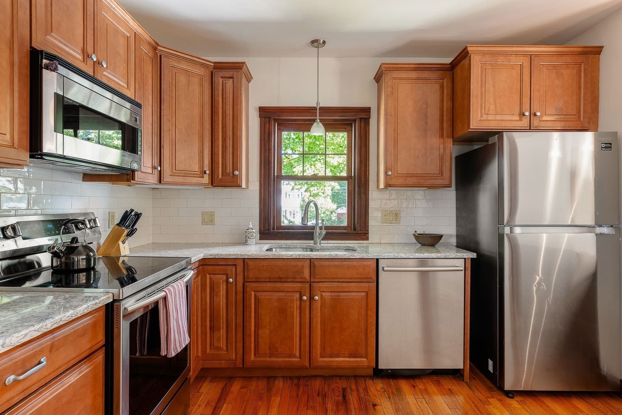 Single Family Residence at 4 Stone Ave, Winchester MA 01890, Winchester, photo 9 of 38
