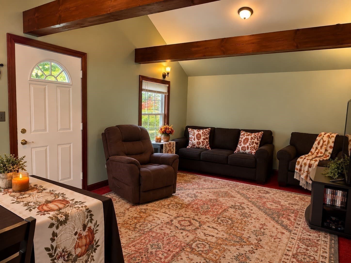 Single Family Residence at 36 Oakland Dr, Auburn MA 01501, Auburn, photo 2 of 13