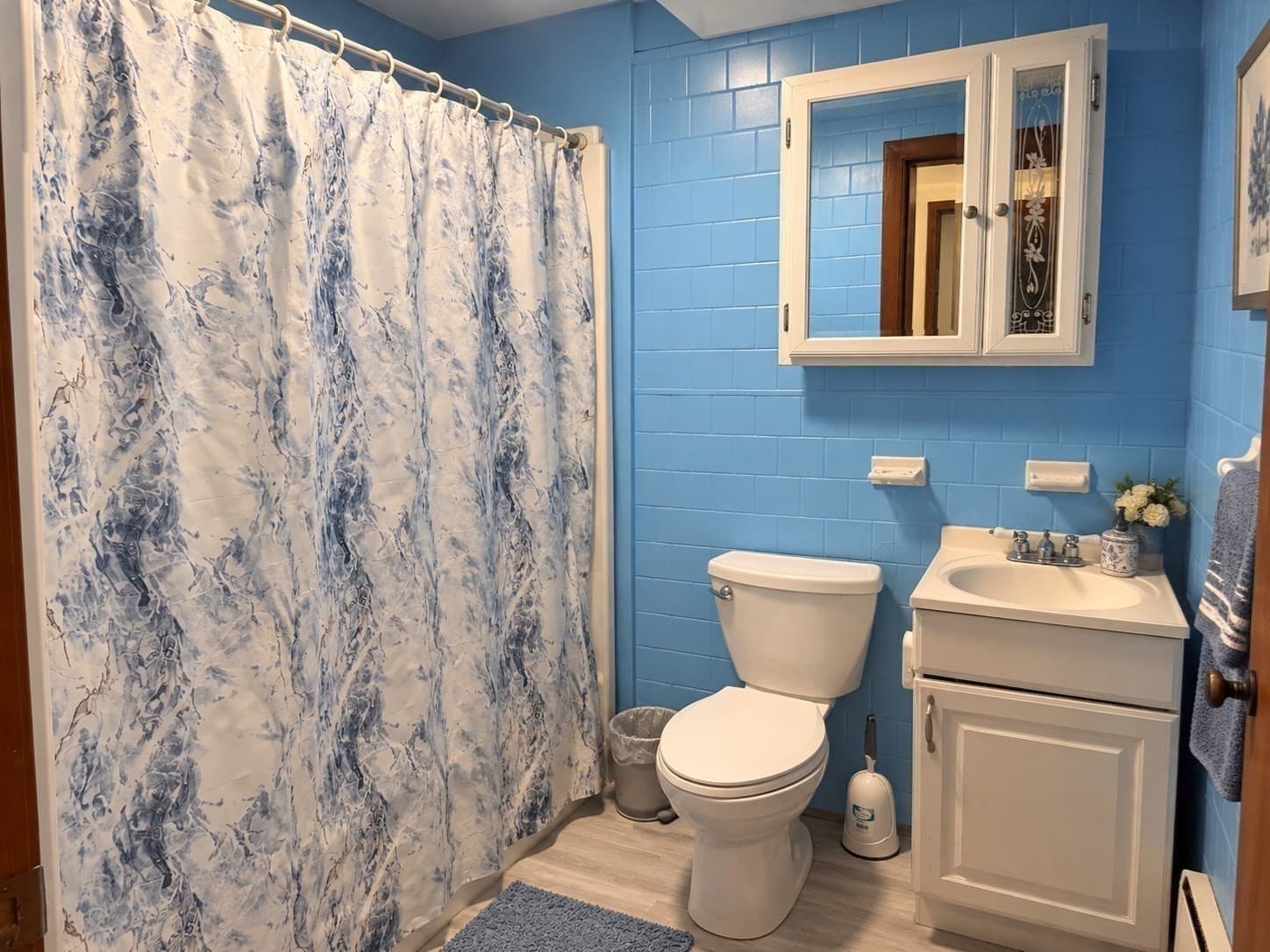 Single Family Residence at 36 Oakland Dr, Auburn MA 01501, Auburn, photo 6 of 13