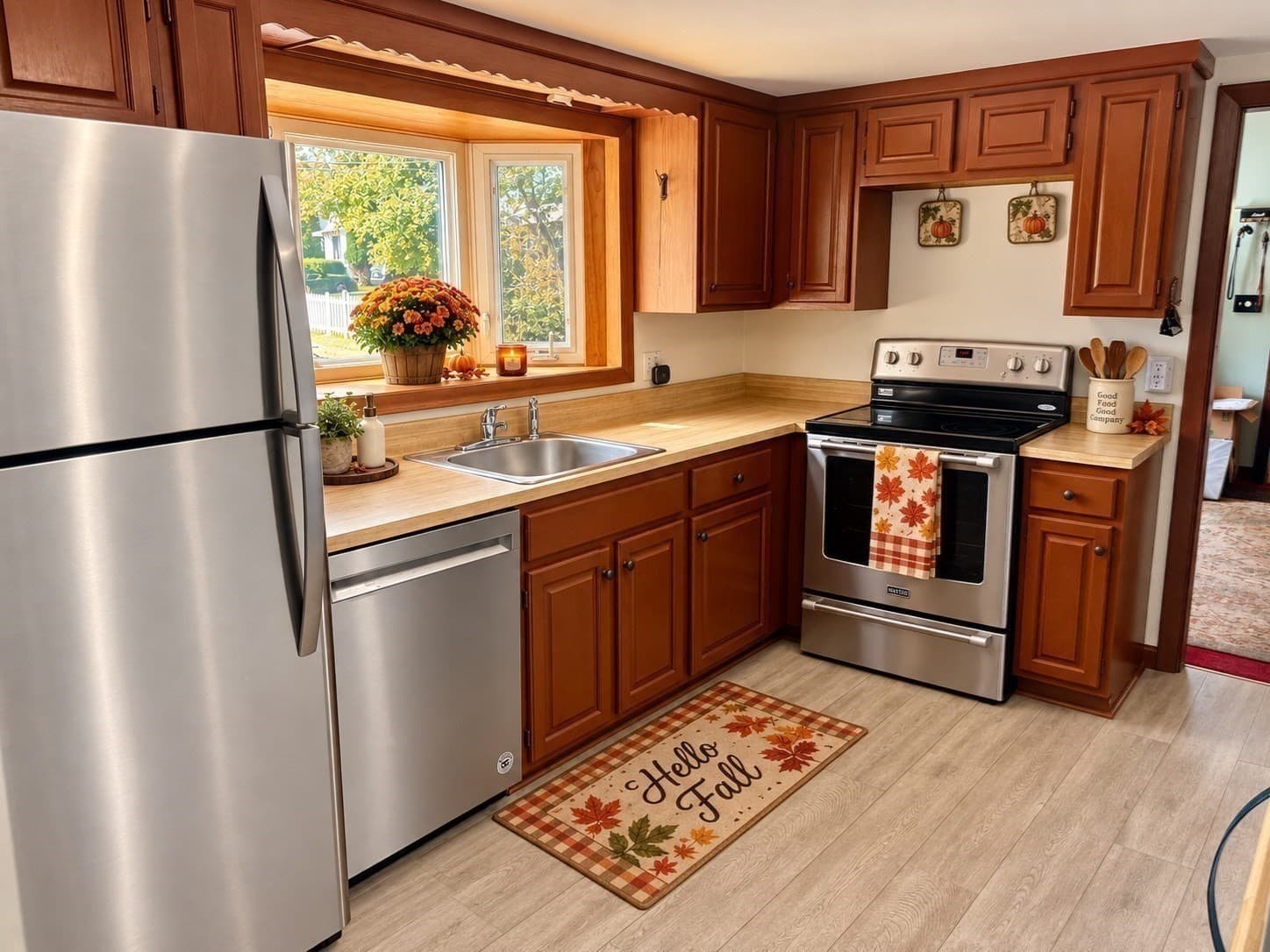 Single Family Residence at 36 Oakland Dr, Auburn MA 01501, Auburn, photo 3 of 13
