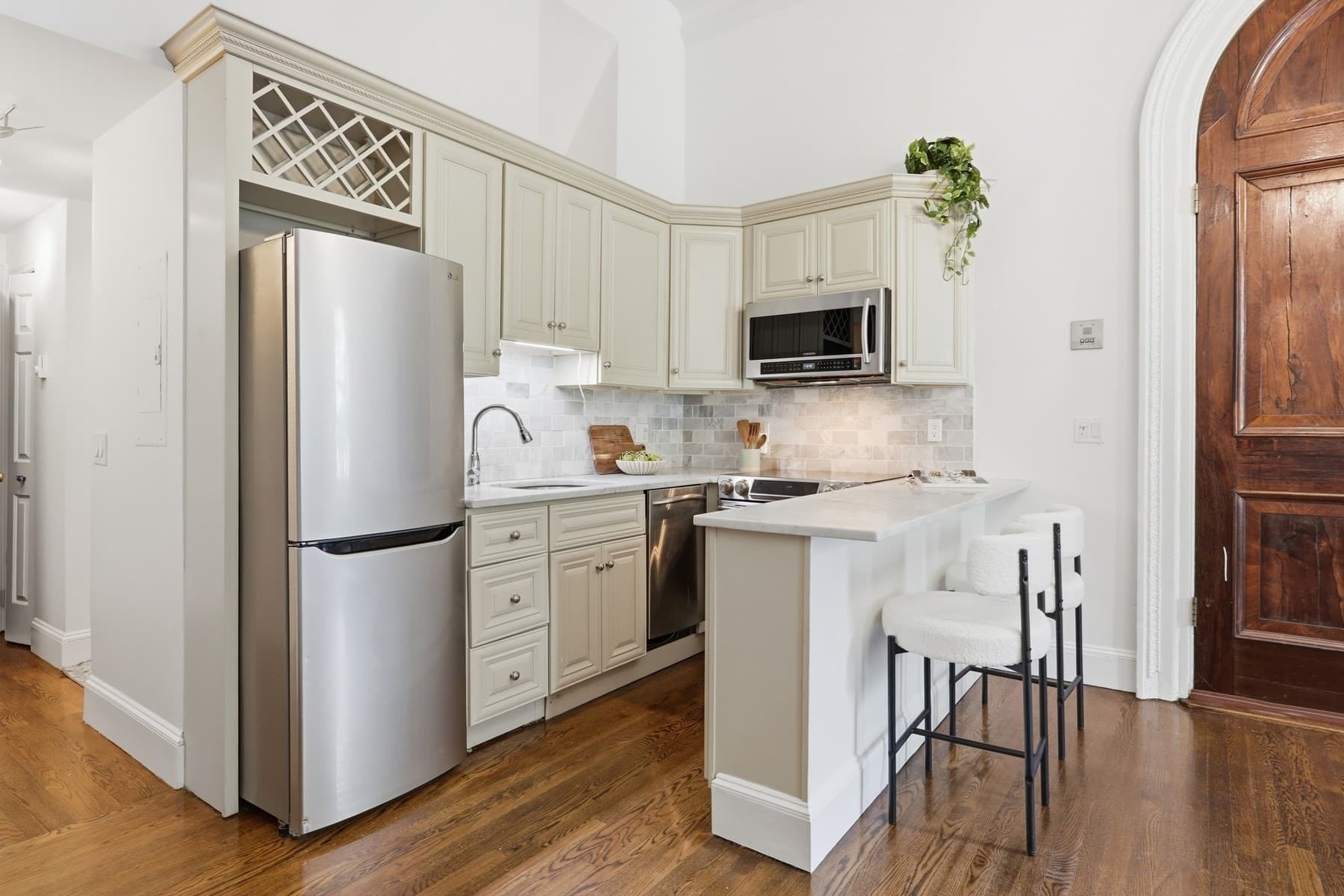 Condominium at 43 W. Newton Street # 10, Boston MA 02118, Boston, photo 9 of 24