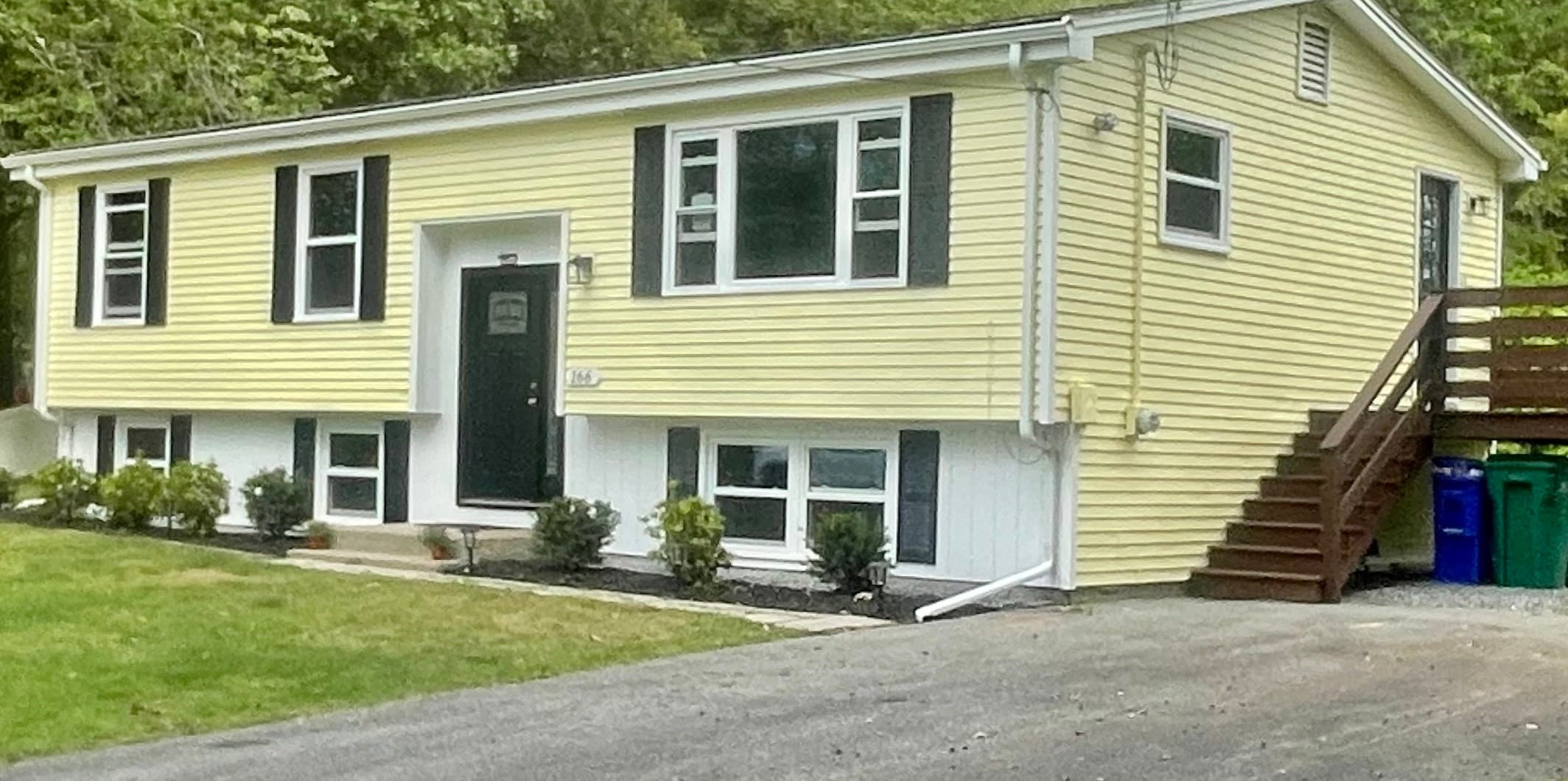 Single Family Residence at 166 Ingraham St, Attleboro MA 02703, Attleboro, photo 2 of 12