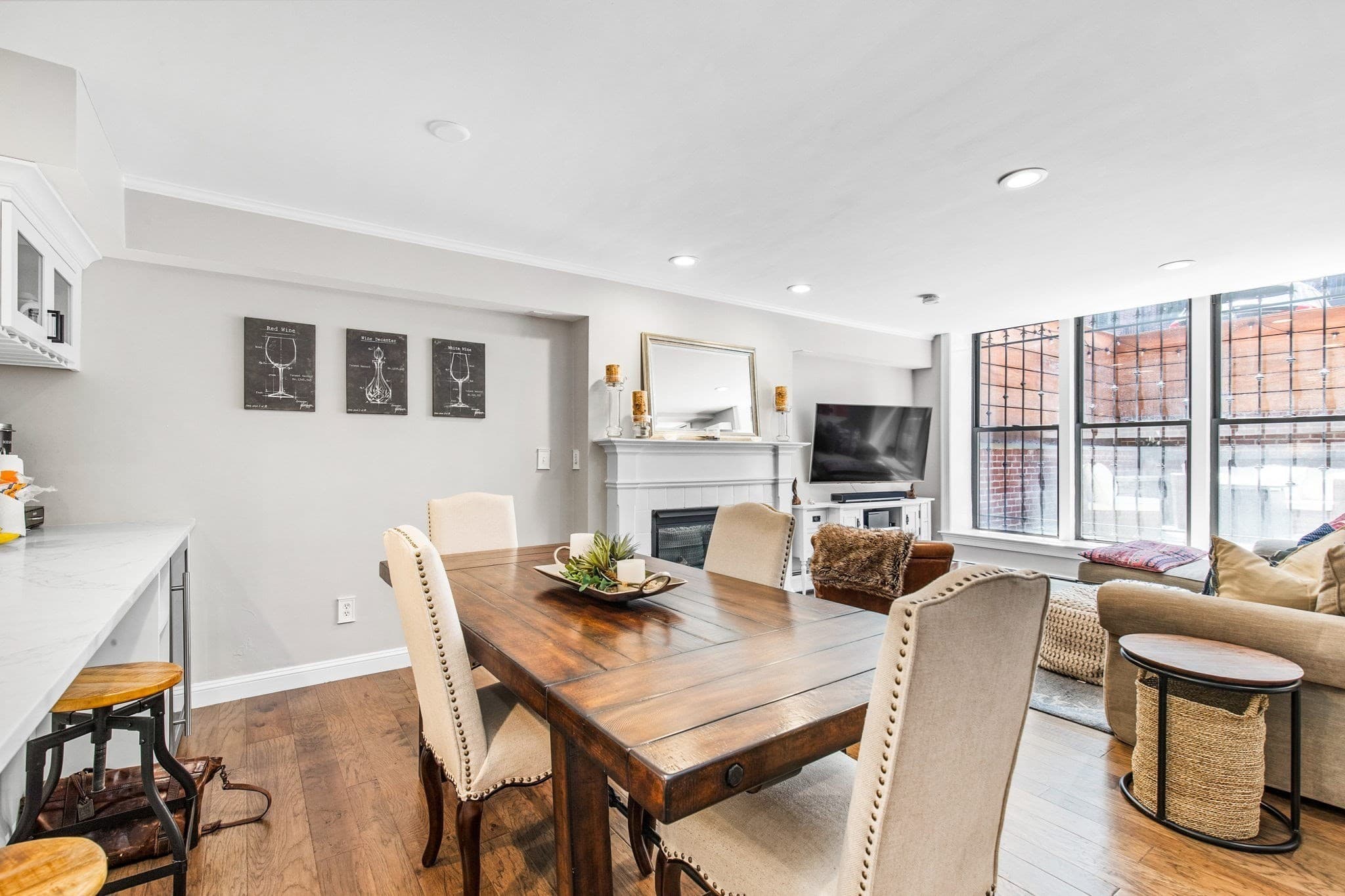 Condominium at 208 W Springfield St. # 1, Boston MA 02118, Boston, photo 4 of 11