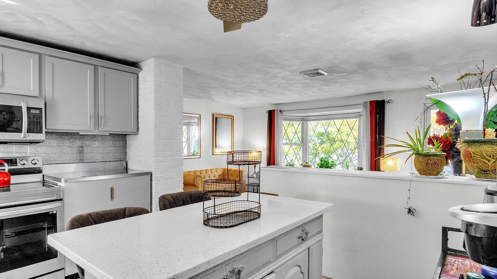 Single Family Residence at 11 Rodwell St, Brockton MA 02302, Brockton, photo 12 of 36