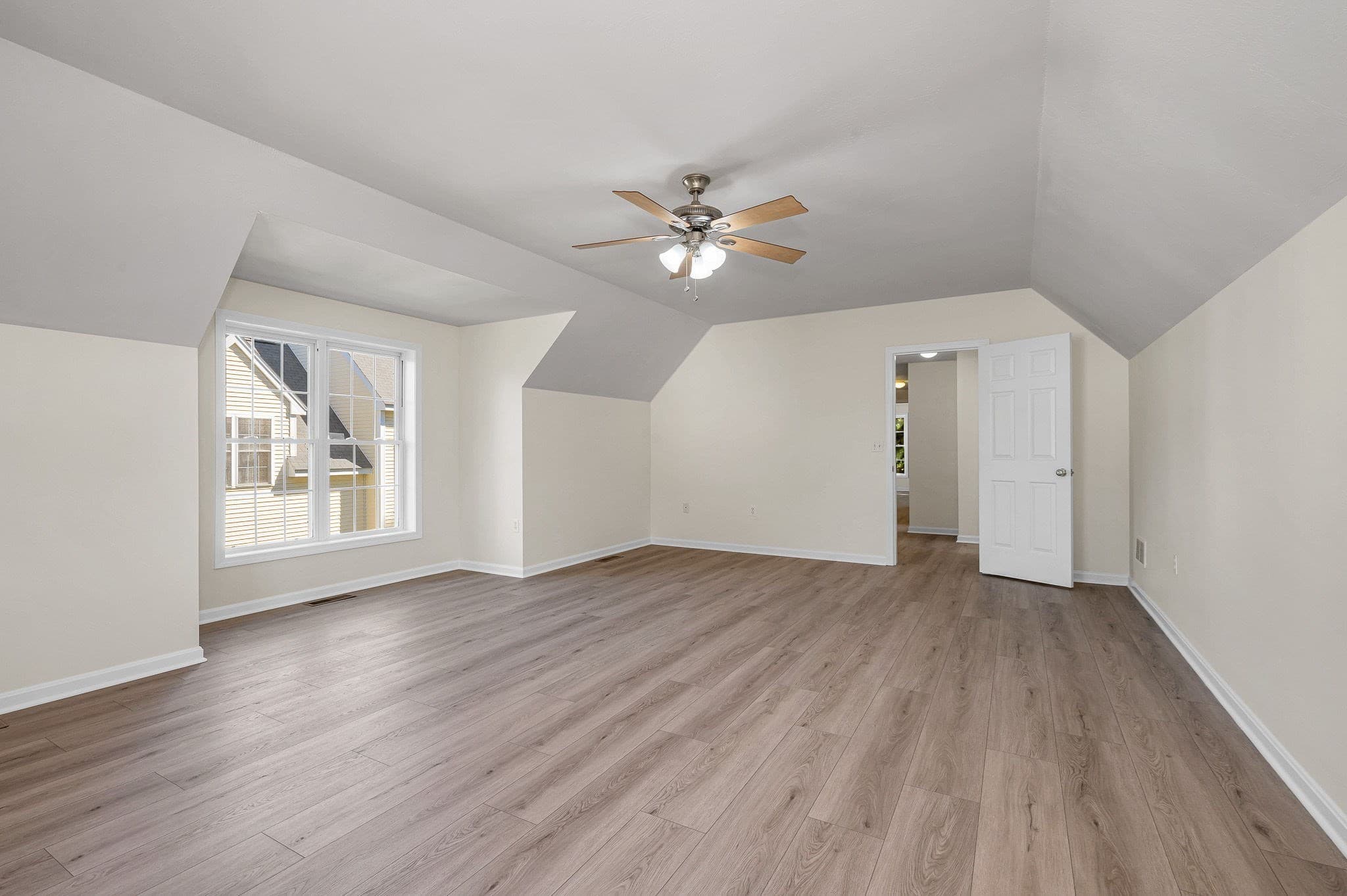 Condominium at 118 Barbara Ln # 118, Hudson NH 03051, Hudson, photo 12 of 35