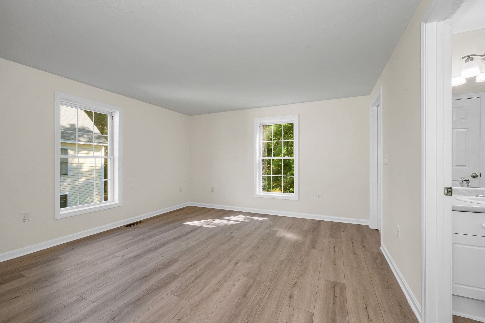 Condominium at 118 Barbara Ln # 118, Hudson NH 03051, Hudson, photo 14 of 35