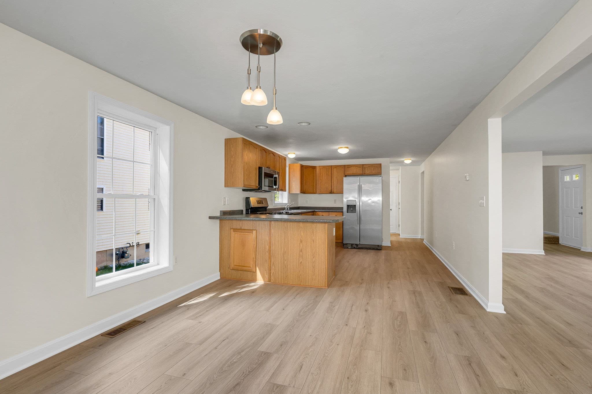 Condominium at 118 Barbara Ln # 118, Hudson NH 03051, Hudson, photo 8 of 35