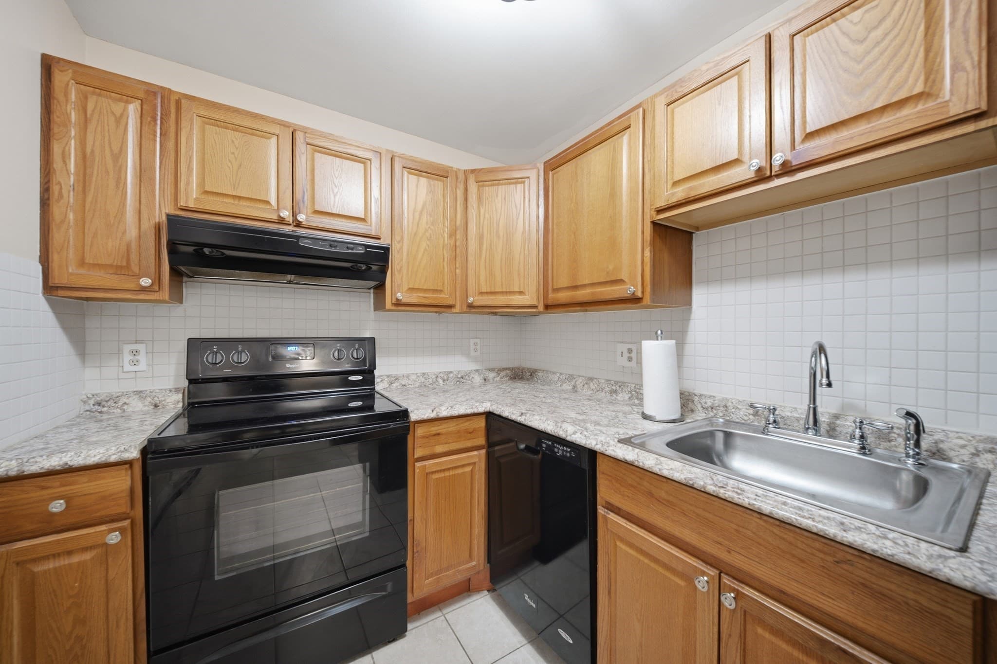 Condominium at 3 Bridgeview Circle # 57, Tyngsborough MA 01879, Tyngsborough, photo 5 of 19