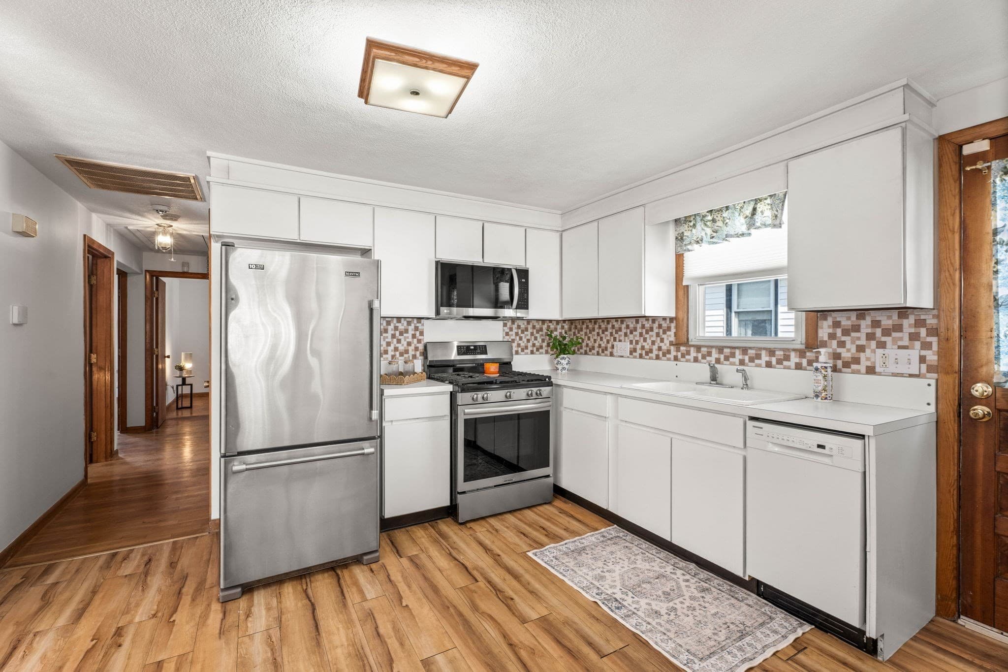 Single Family Residence at 126 Fenley Street, Revere MA 02151, Revere, photo 10 of 30