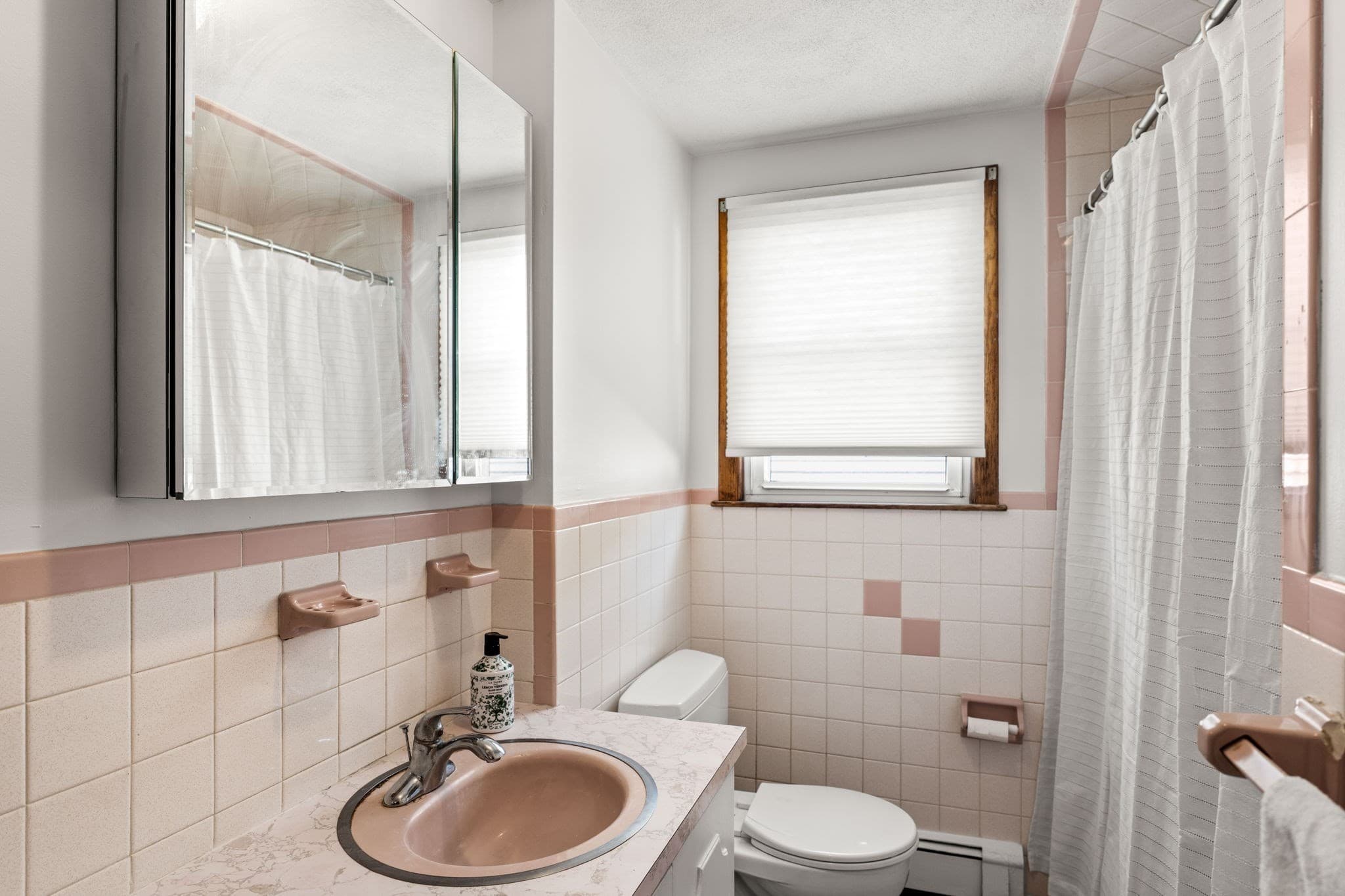 Single Family Residence at 126 Fenley Street, Revere MA 02151, Revere, photo 14 of 30