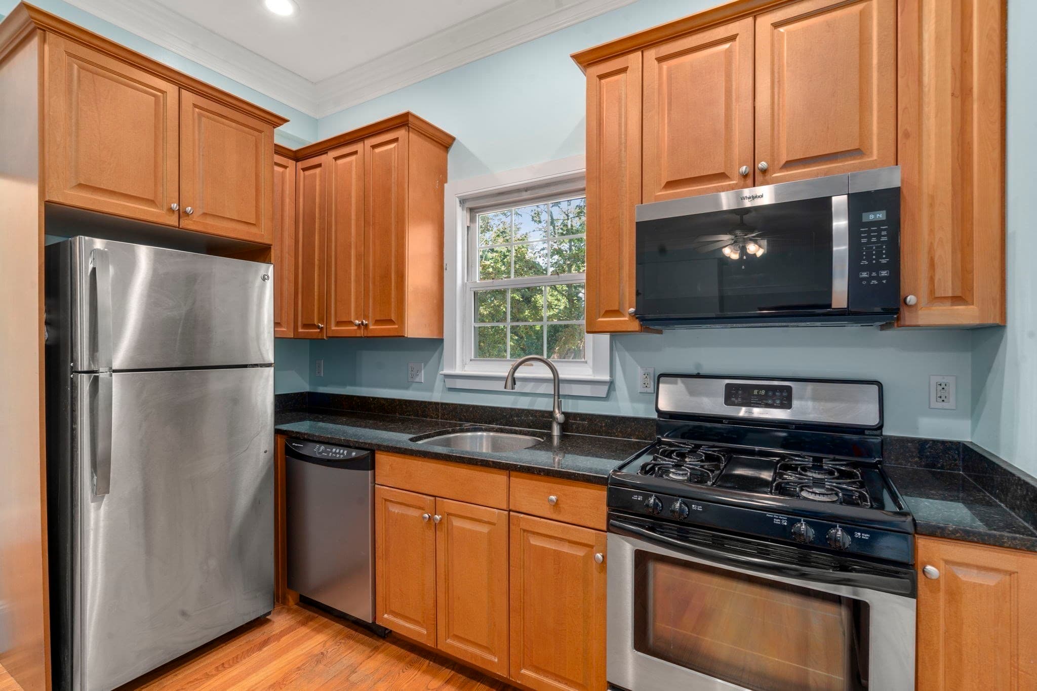 Condominium at 8 Parker Rd # 4, Wakefield MA 01880, Wakefield, photo 8 of 18