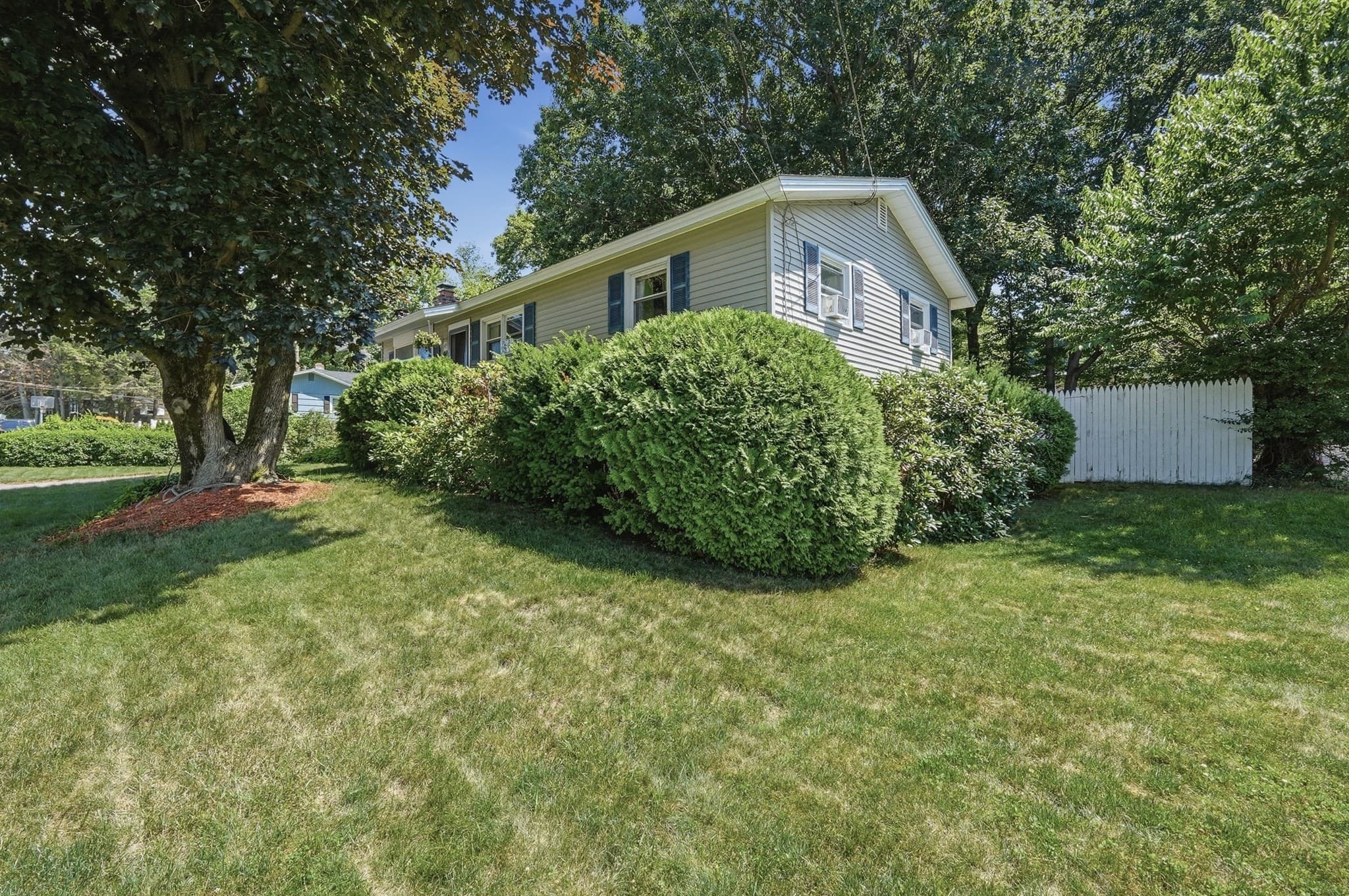 Single Family Residence at 50 Naples St., Leominster MA 01453, Leominster, photo 33 of 37