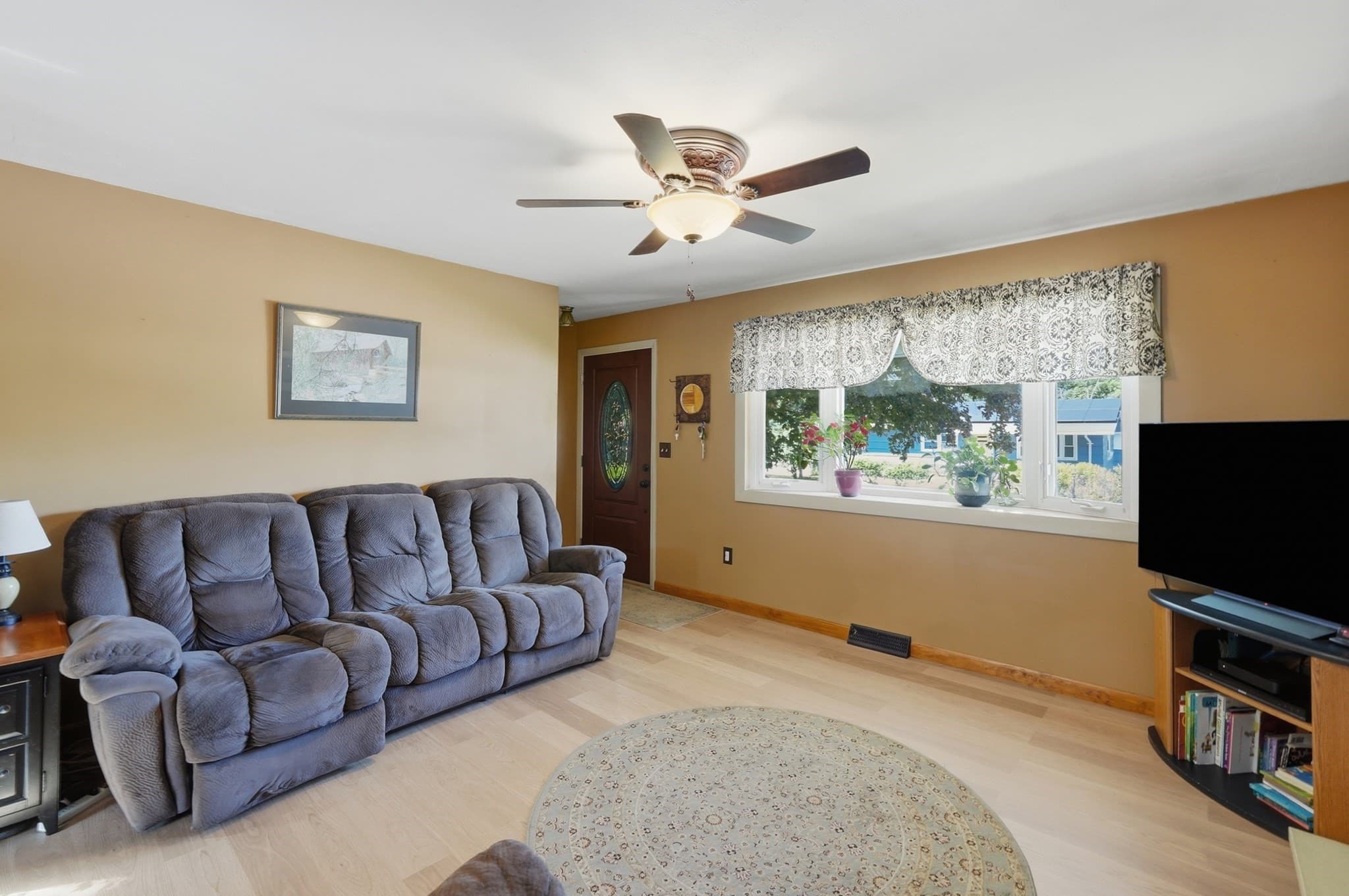 Single Family Residence at 50 Naples St., Leominster MA 01453, Leominster, photo 11 of 37