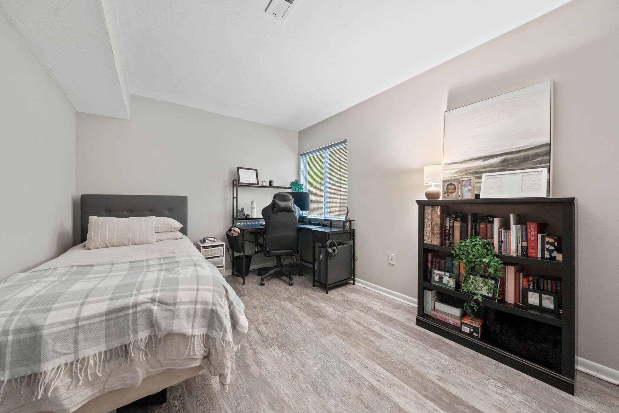 Condominium at 233 Lake Street # F, Weymouth MA 02189, Weymouth, photo 13 of 21