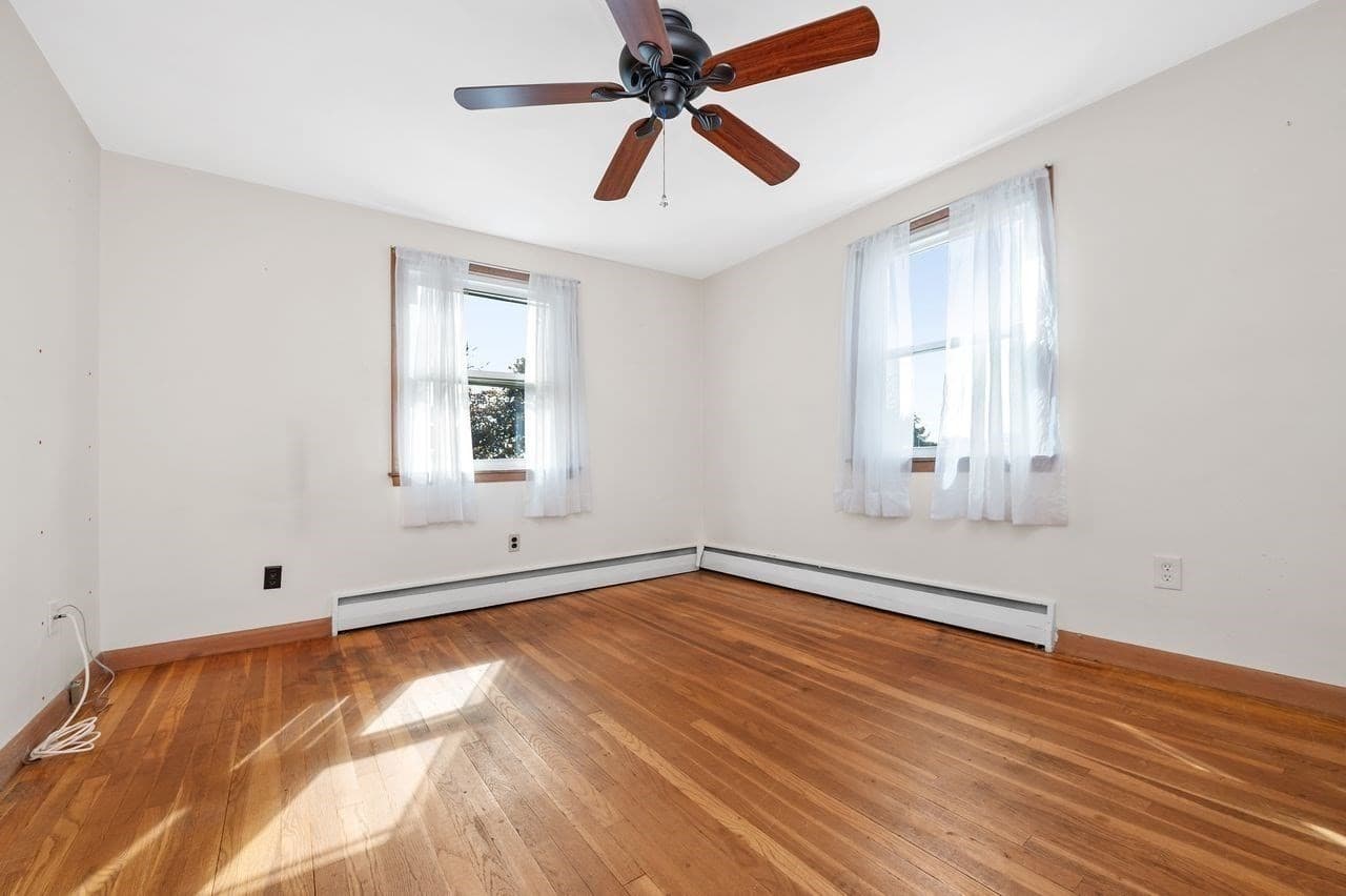 Single Family Residence at 195 Temple Road, Waltham MA 02452, Waltham, photo 17 of 33
