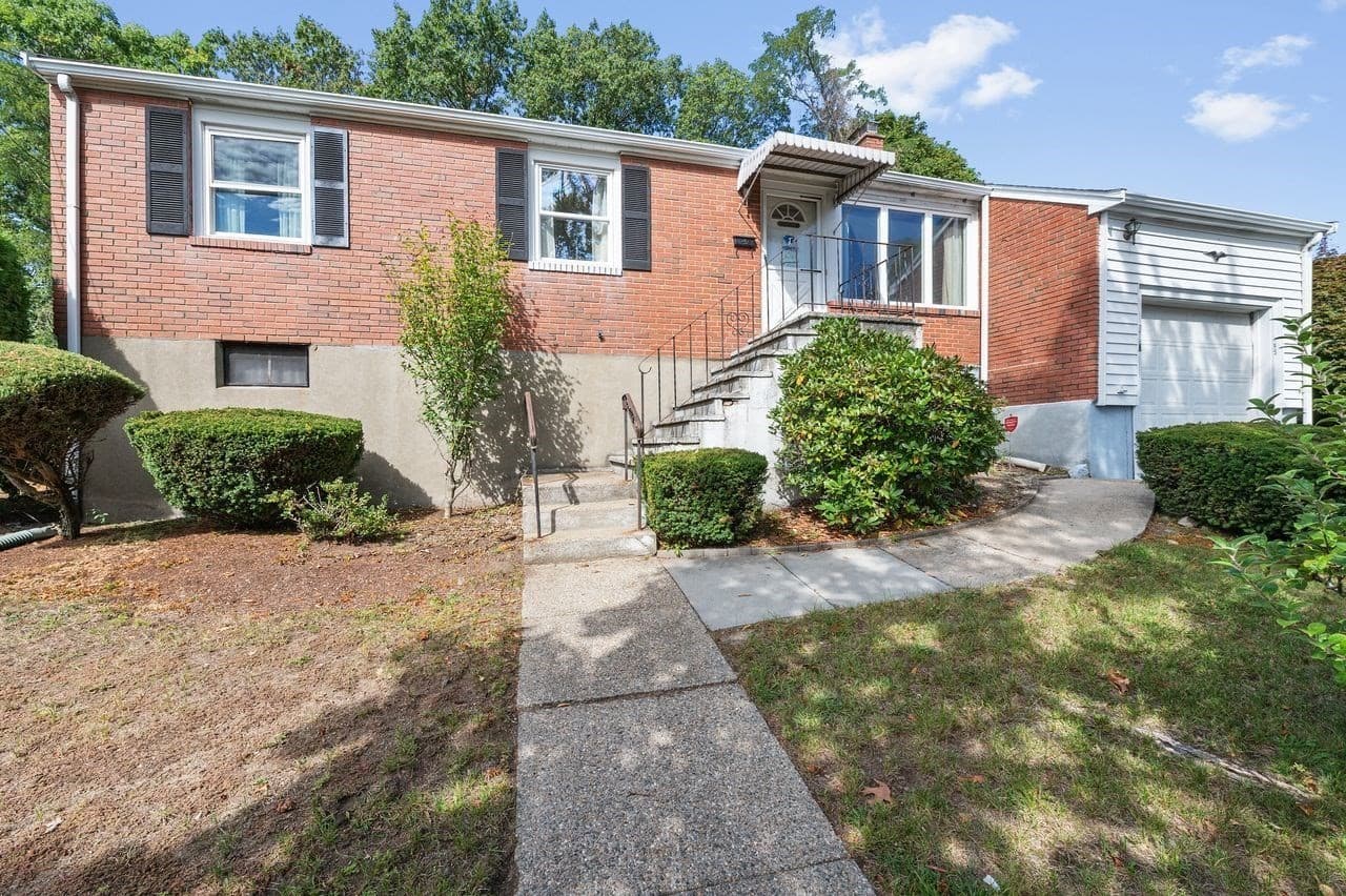 195 Temple Road, Waltham MA 02452