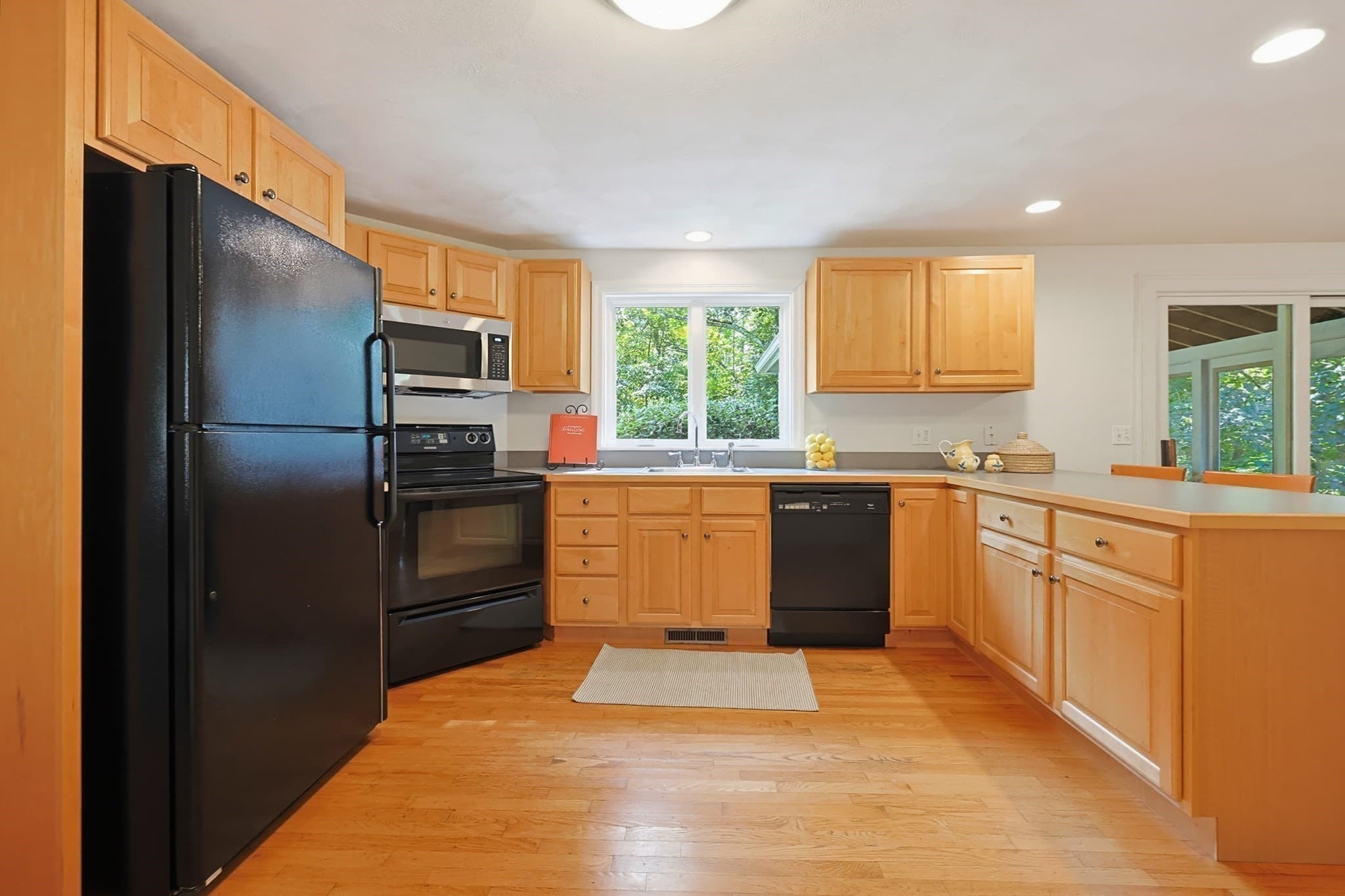 Single Family Residence at 405 Main St, Acton MA 01720, Acton, photo 10 of 33