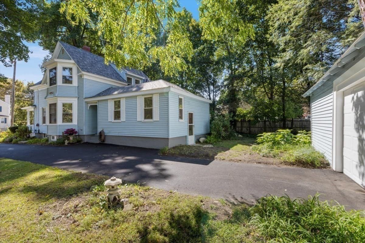 Single Family Residence at 65 Oxford Ave, Haverhill MA 01835, Haverhill, photo 33 of 39
