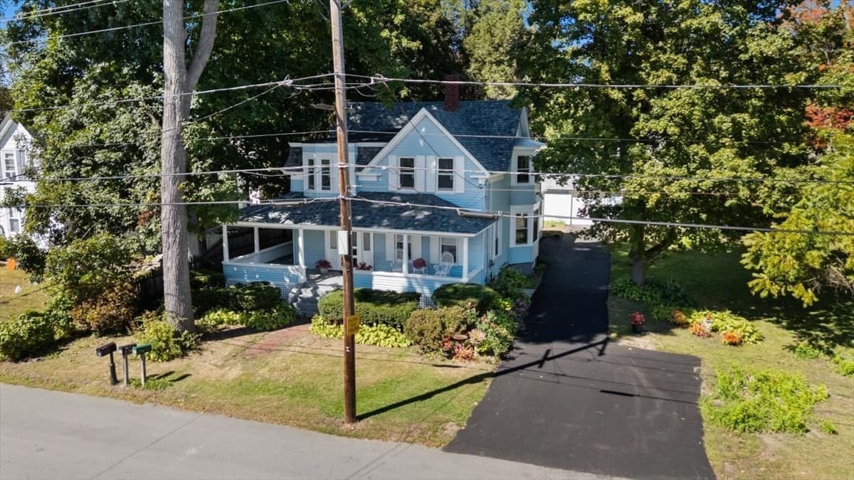 Single Family Residence at 65 Oxford Ave, Haverhill MA 01835, Haverhill, photo 4 of 39