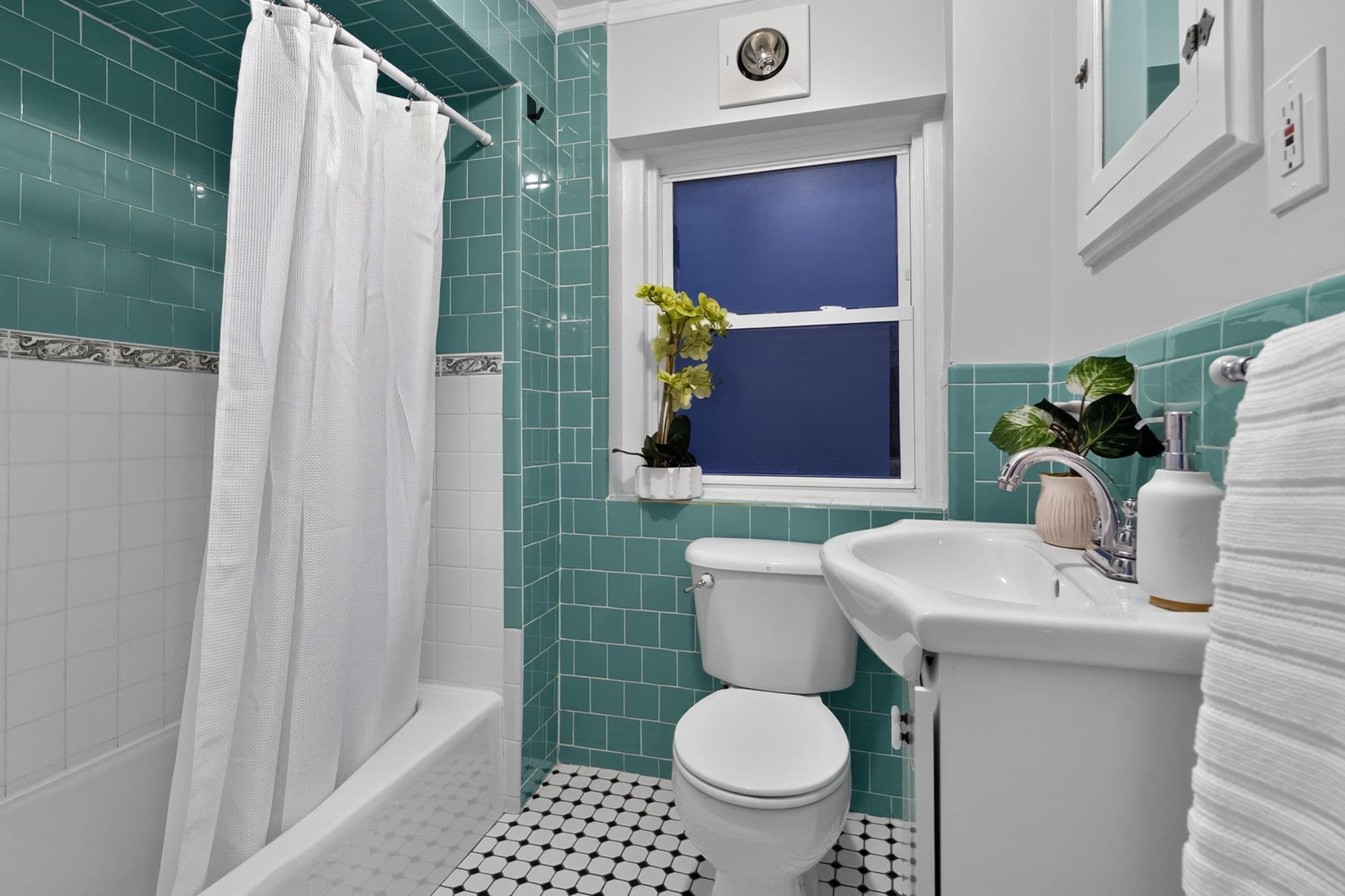 Condominium at 120 Day St # 2, Boston MA 02130, Boston, photo 16 of 21
