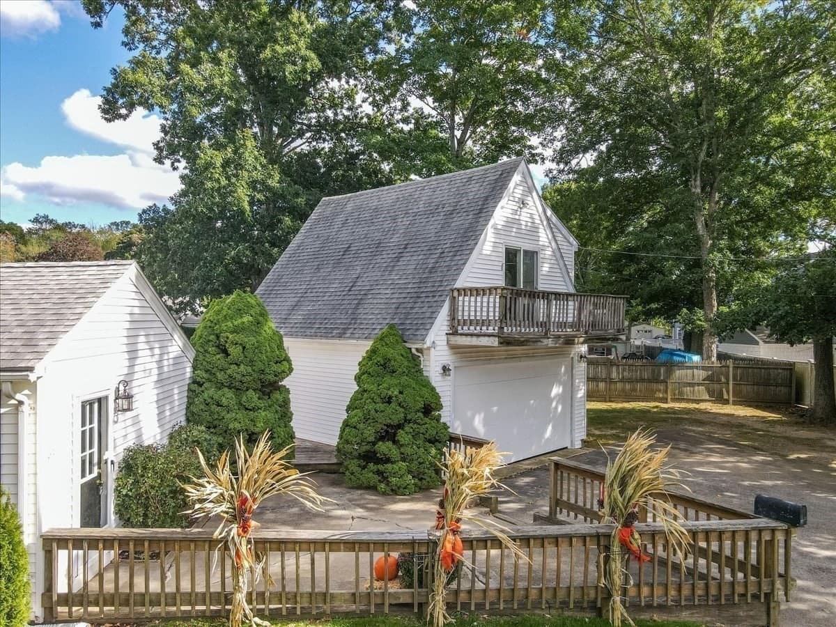 Single Family Residence at 29 Bonneau Street, North Attleboro MA 02760, North Attleboro, photo 30 of 42