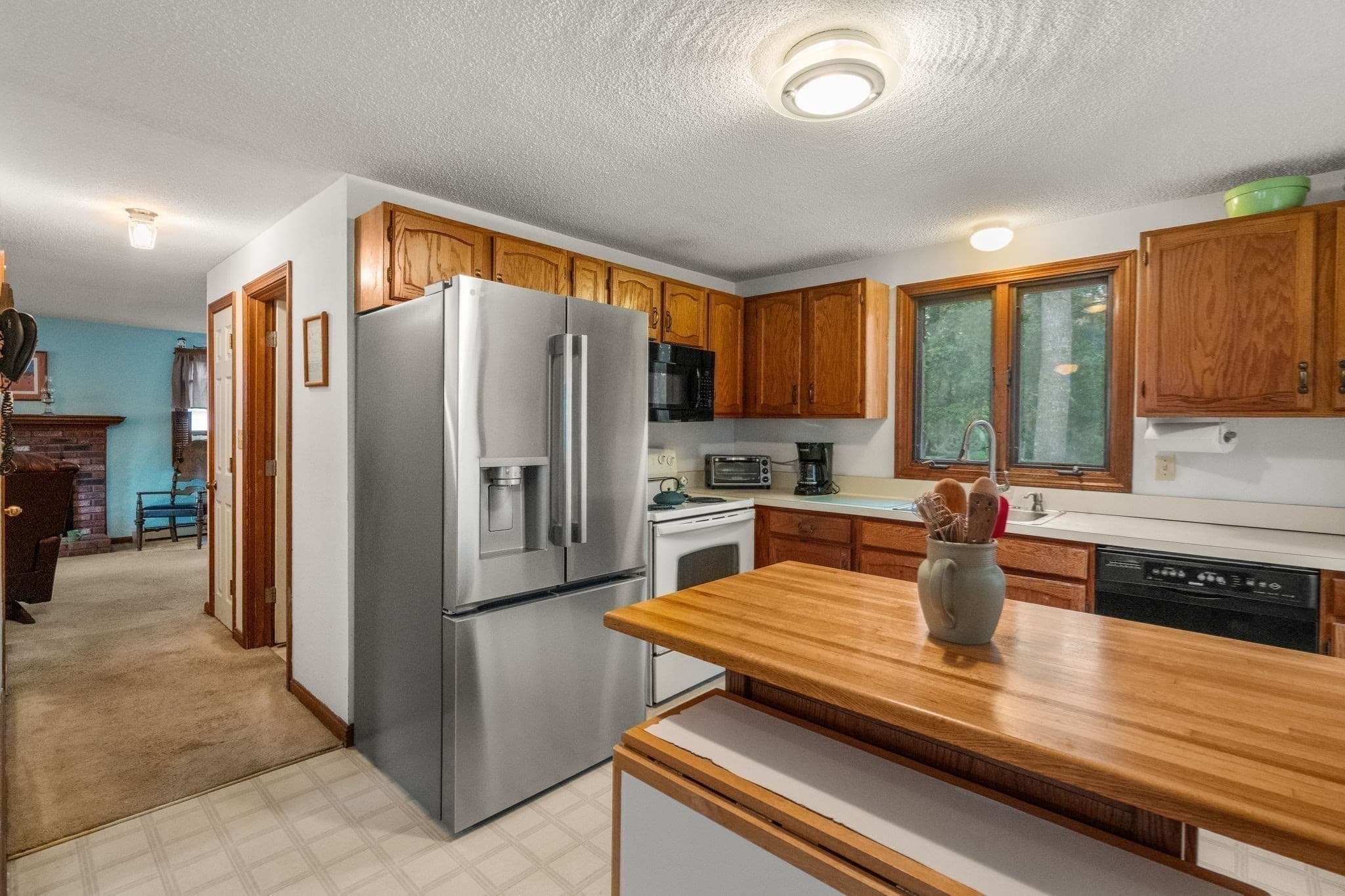 Single Family Residence at 12 Eldridge Street Ext, Bourne MA 02532, Bourne, photo 13 of 41