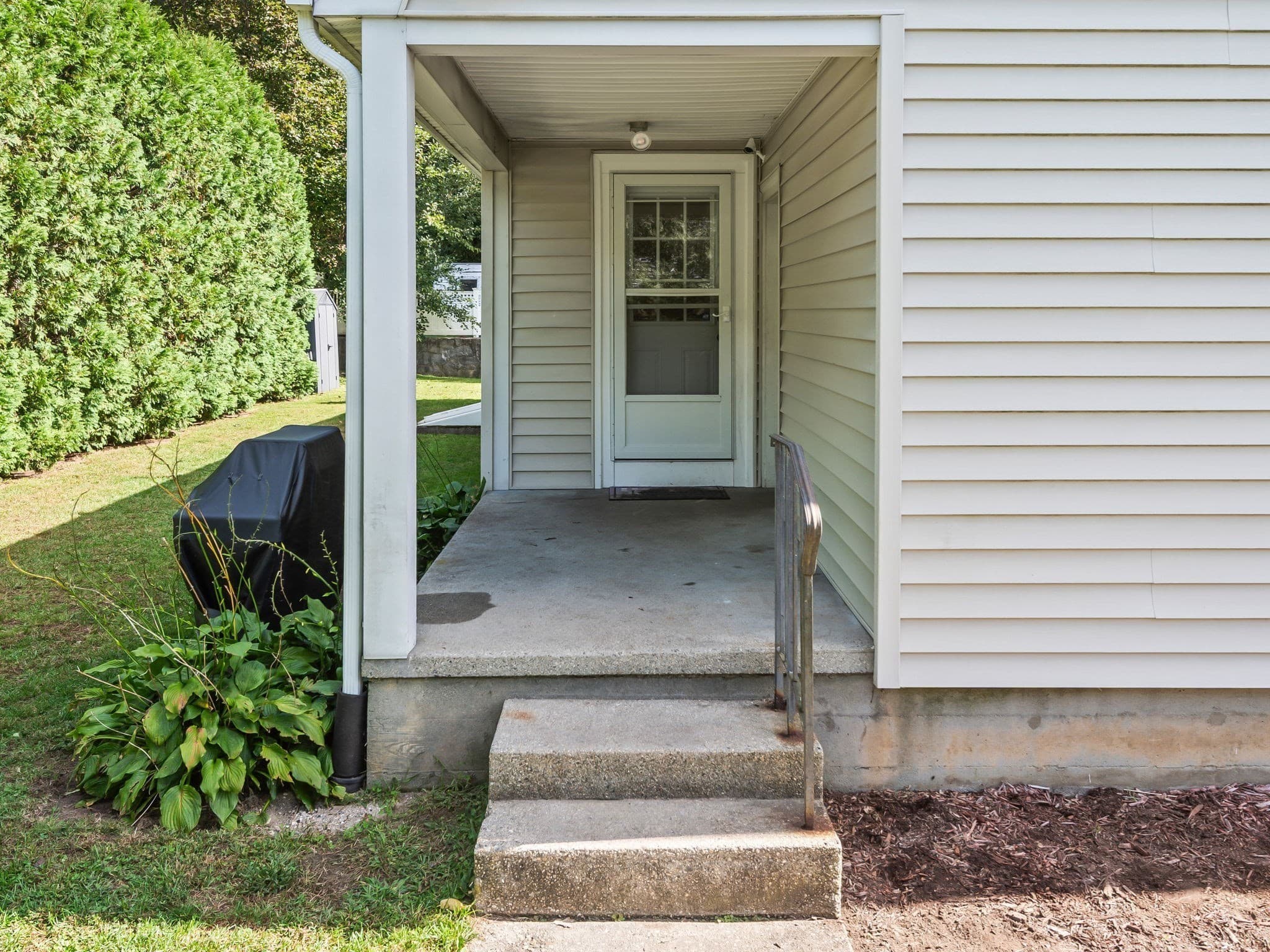 Single Family Residence at 5 Briggs St, Northbridge MA 01588, Northbridge, photo 33 of 38