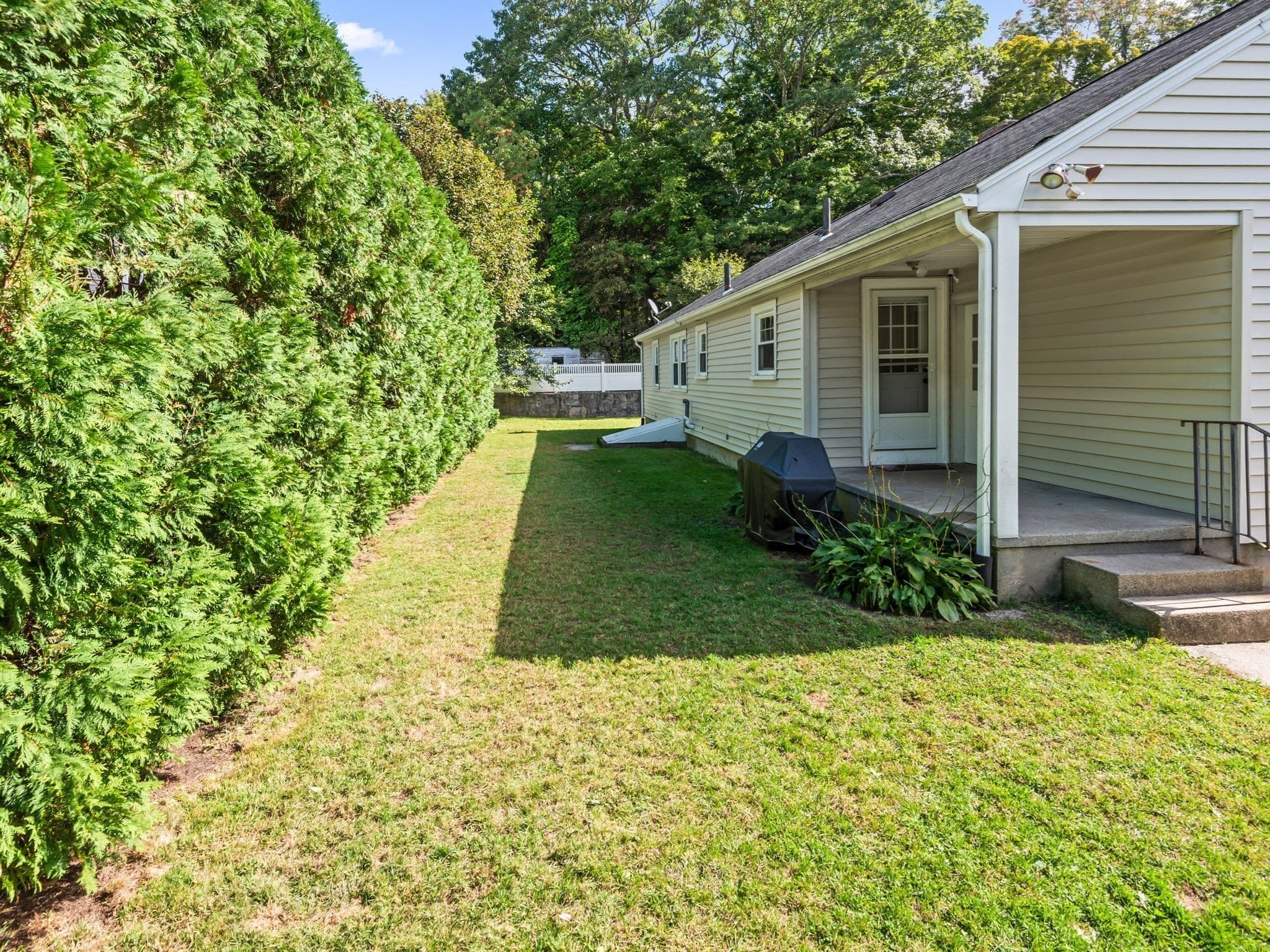 Single Family Residence at 5 Briggs St, Northbridge MA 01588, Northbridge, photo 31 of 38