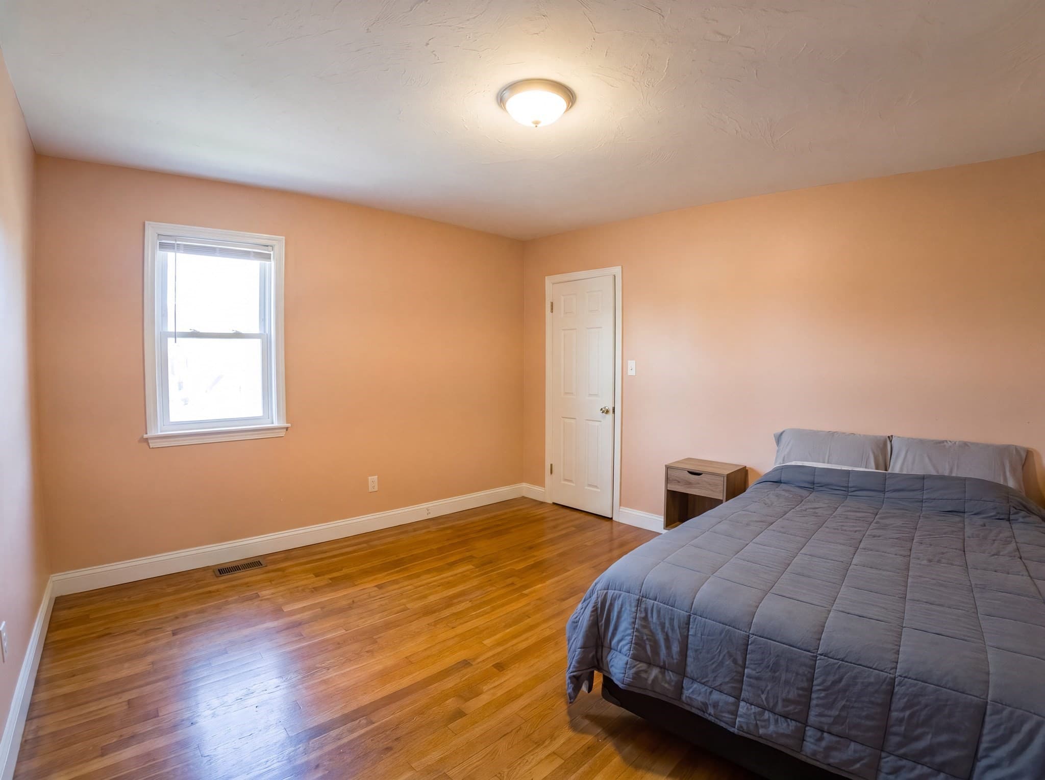 Single Family Residence at 16 High St, Chelsea MA 02150, Chelsea, photo 12 of 28
