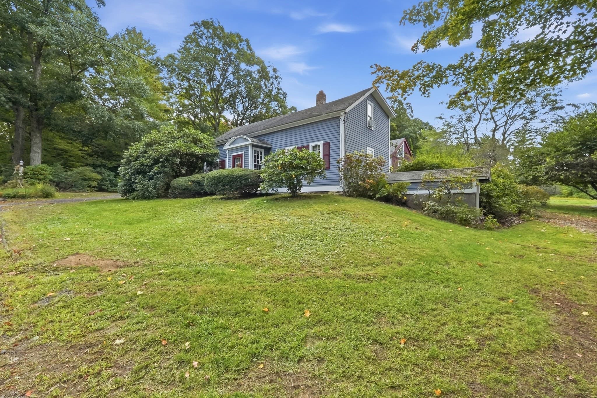 Single Family Residence at 70 Old Princeton Rd, Hubbardston MA 01452, Hubbardston, photo 3 of 40