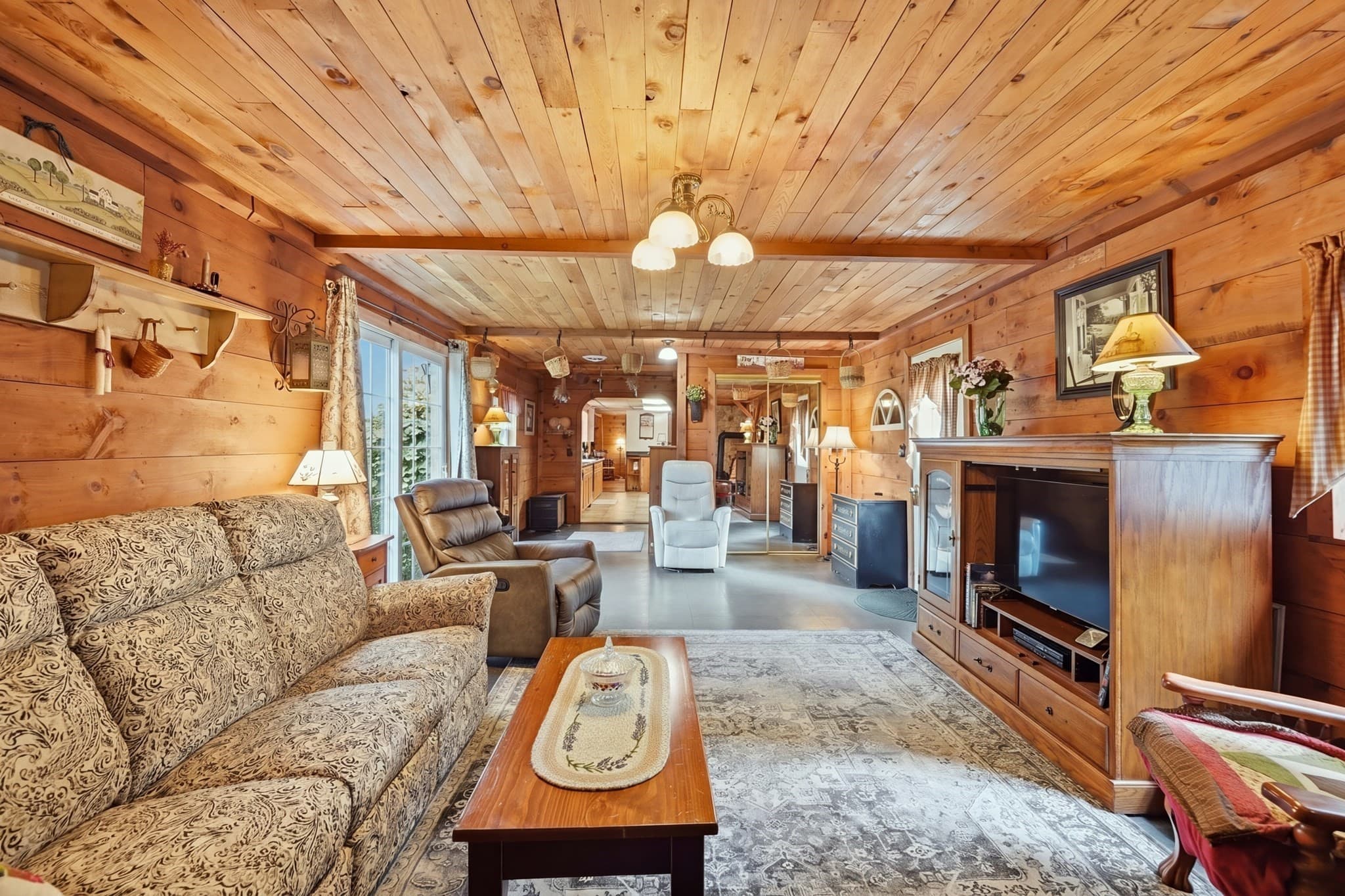 Single Family Residence at 70 Old Princeton Rd, Hubbardston MA 01452, Hubbardston, photo 9 of 40