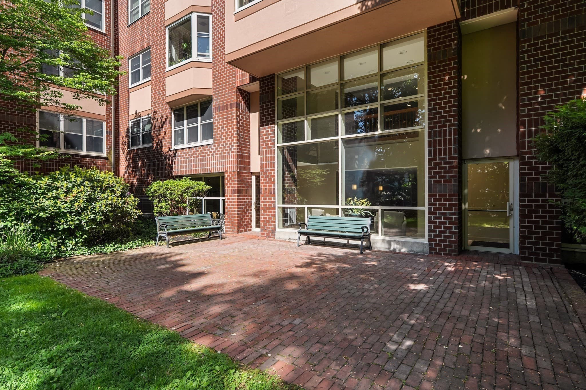 Condominium at 1 Watermill Pl # 121, Arlington MA 02476, Arlington, photo 36 of 39